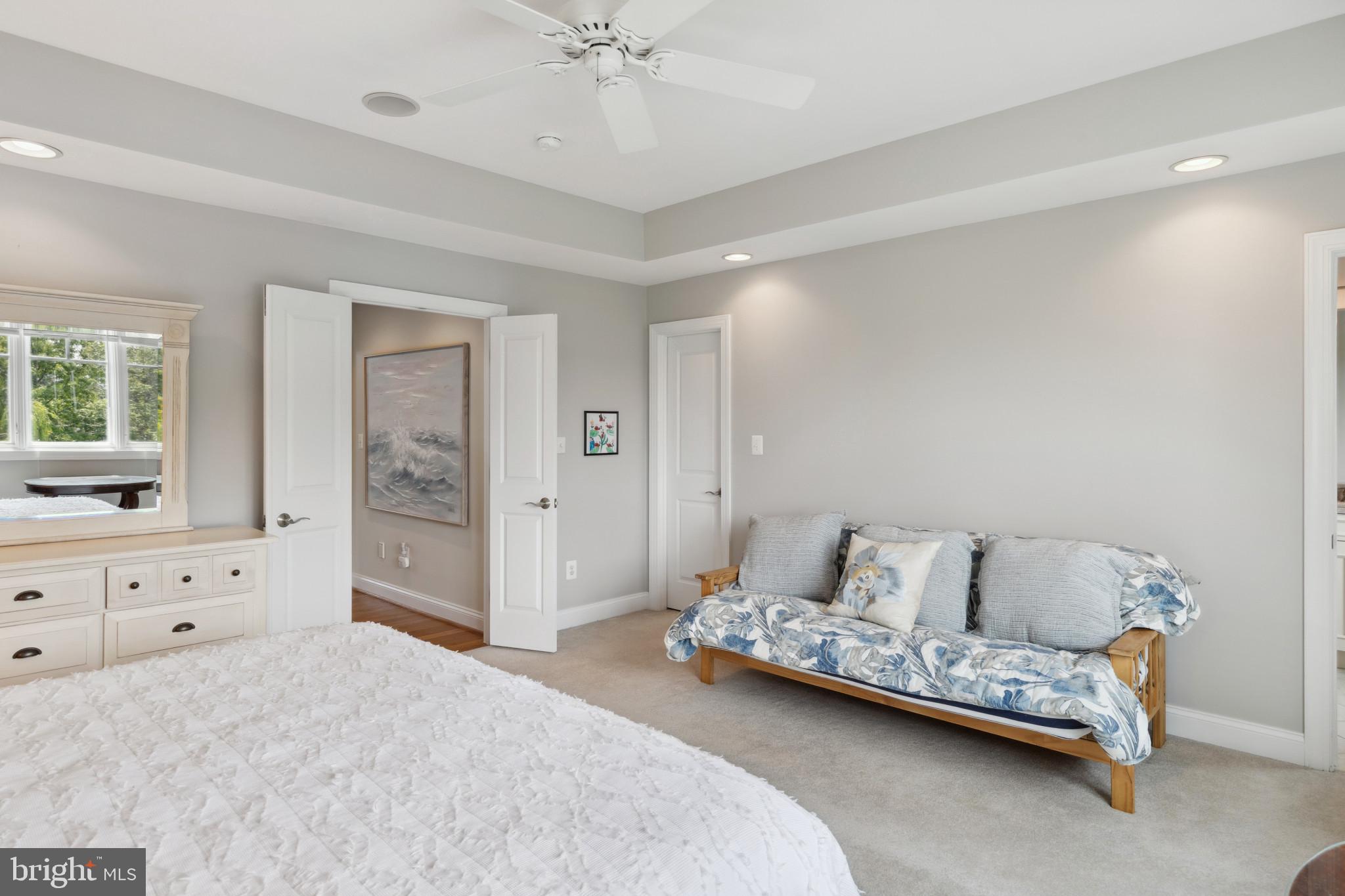 NARROWS POINTE - Residential