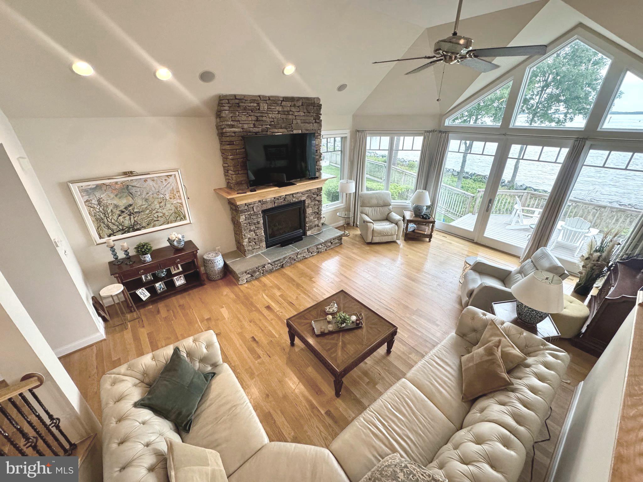 NARROWS POINTE - Residential