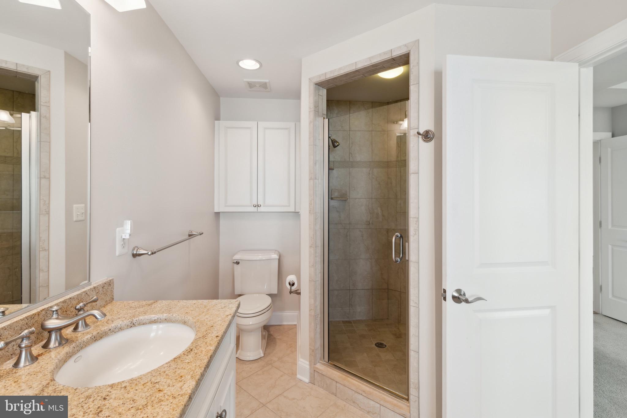 NARROWS POINTE - Residential