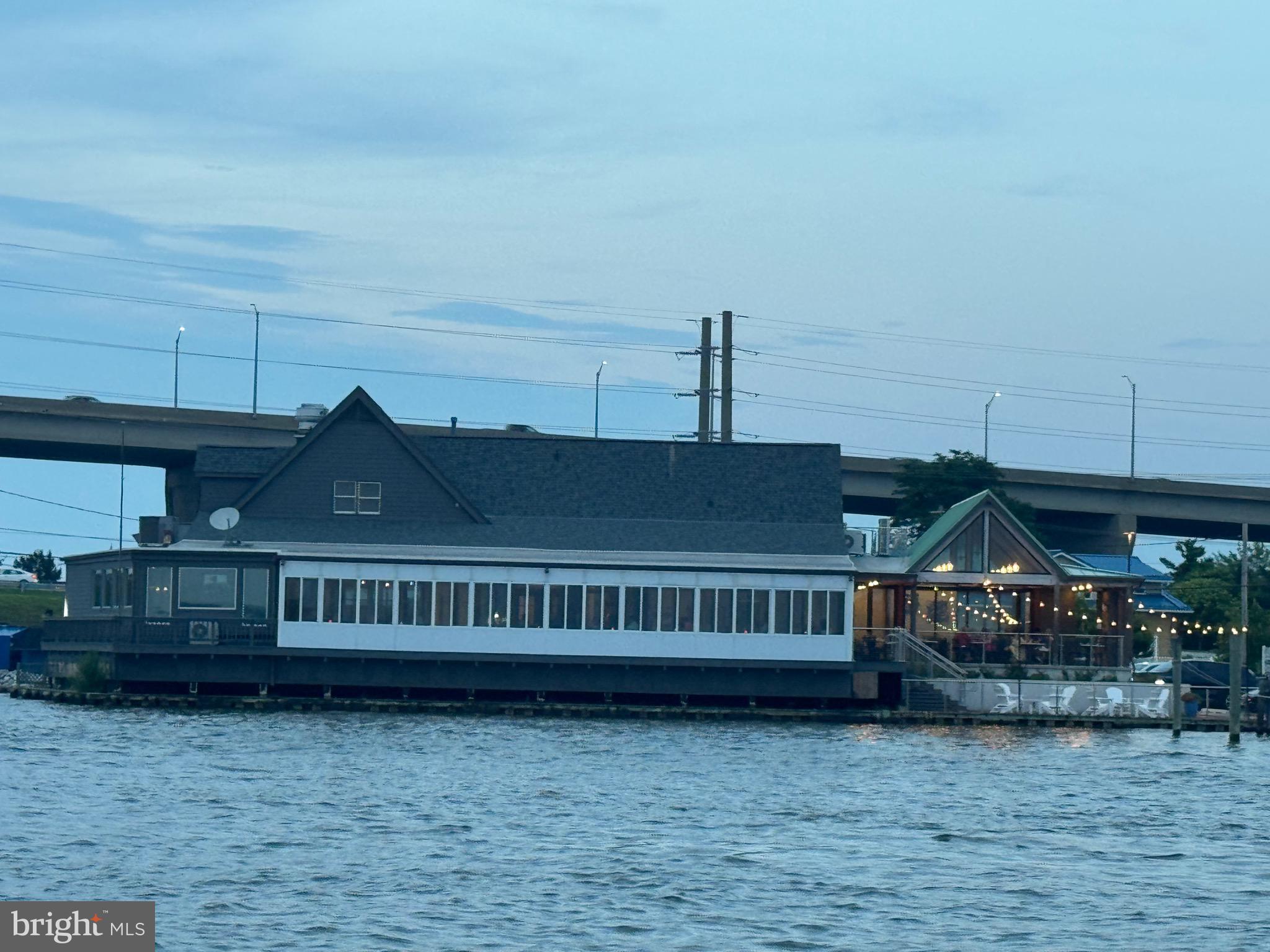 NARROWS POINTE - Residential