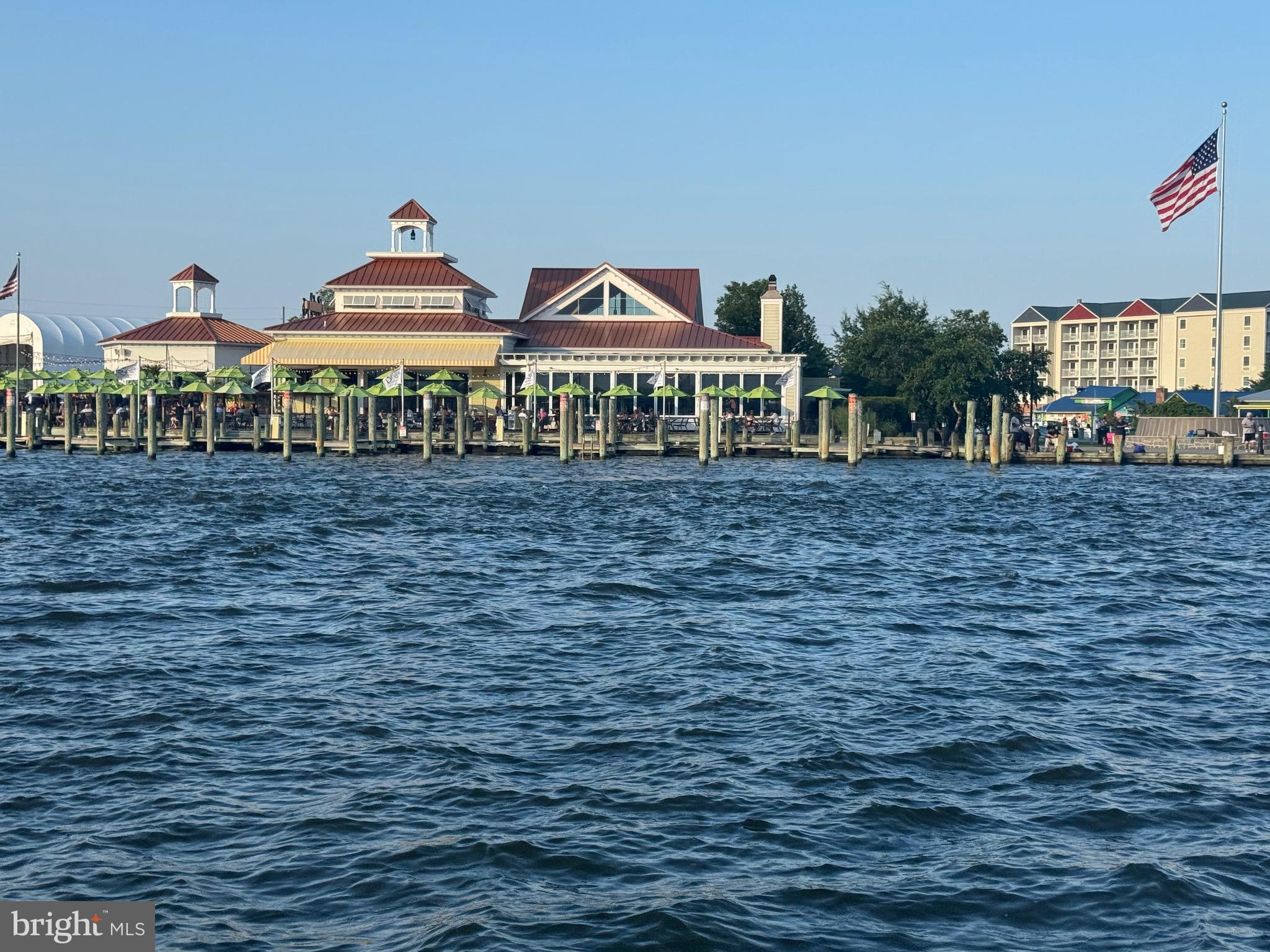 NARROWS POINTE - Residential