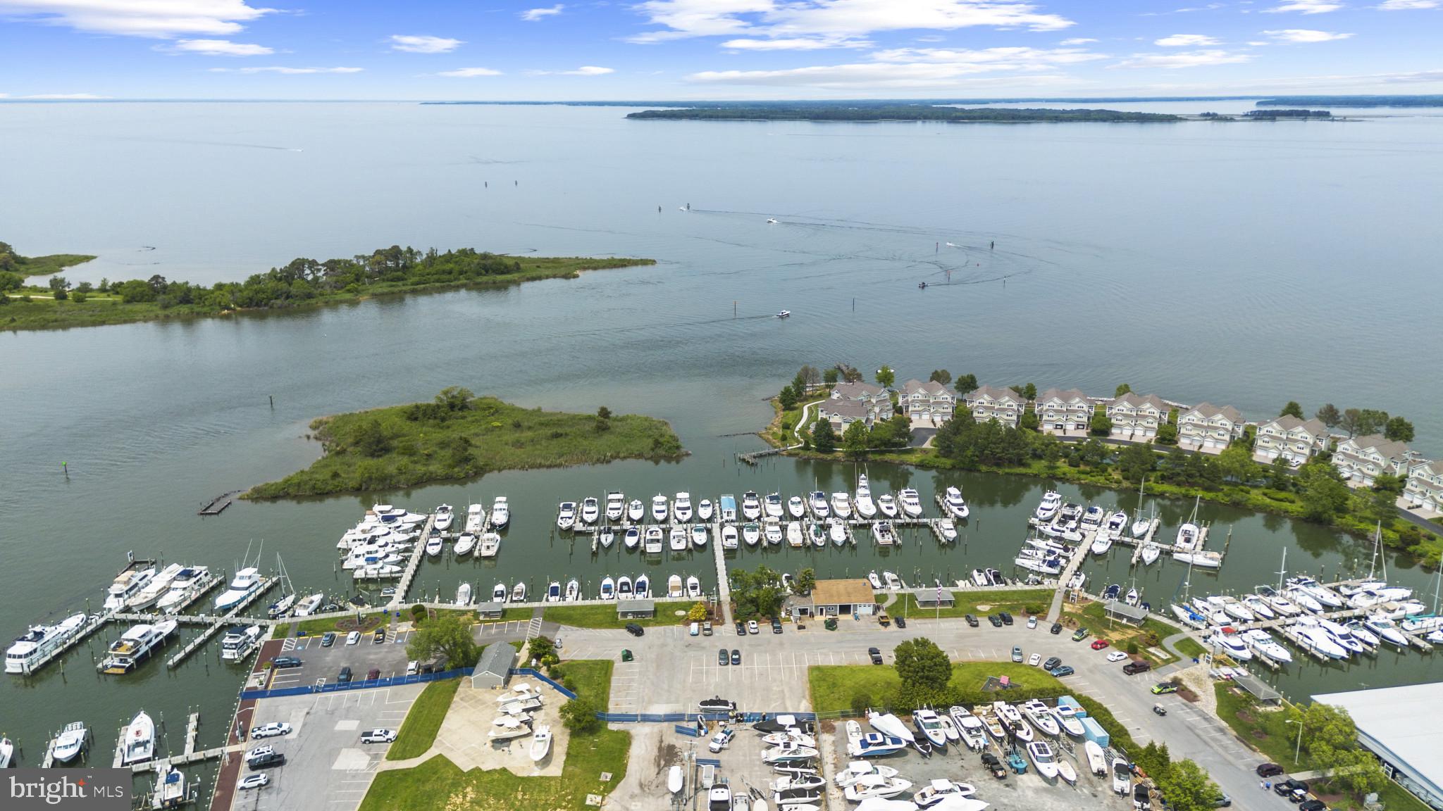 NARROWS POINTE - Residential