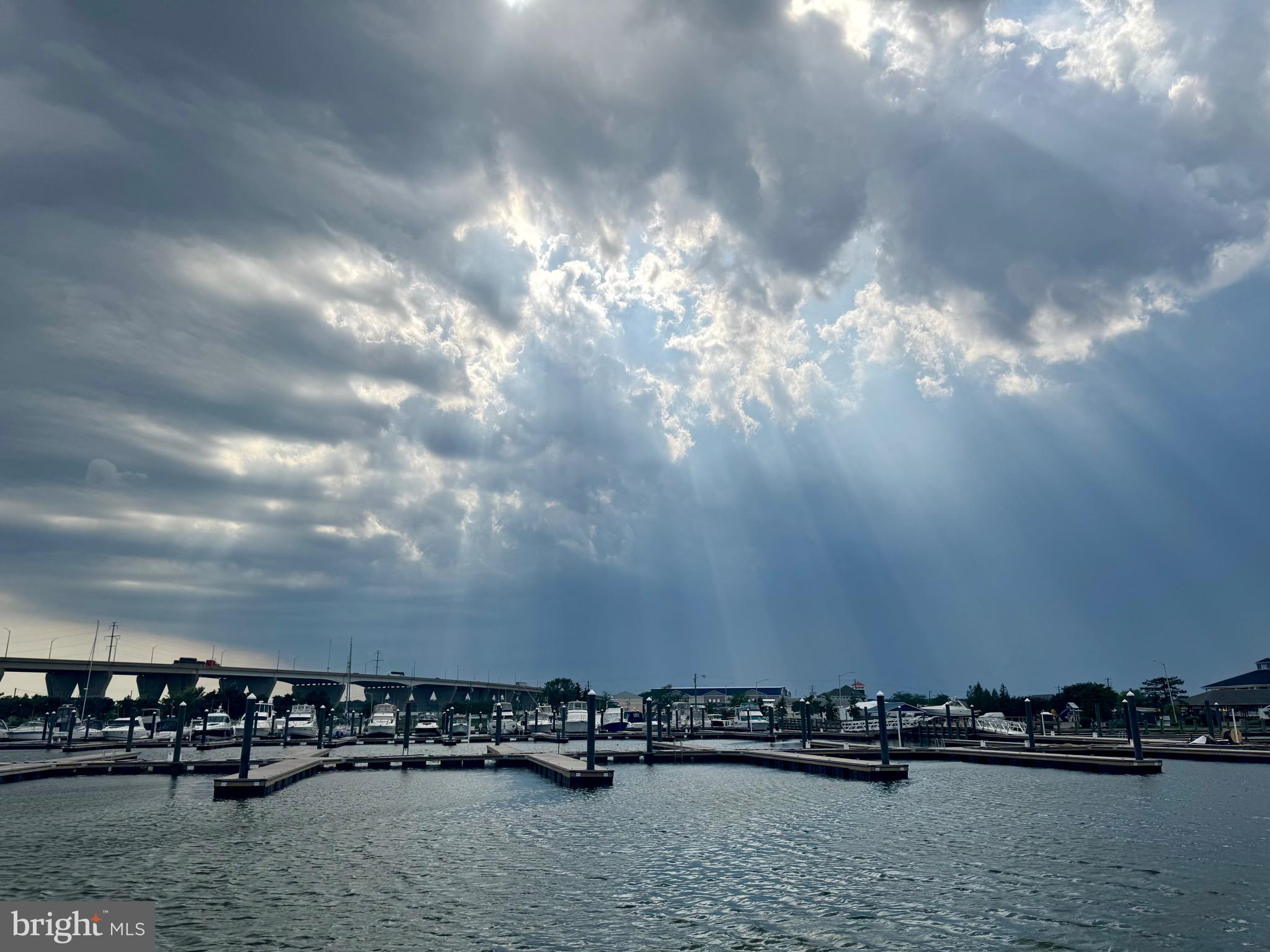 NARROWS POINTE - Residential