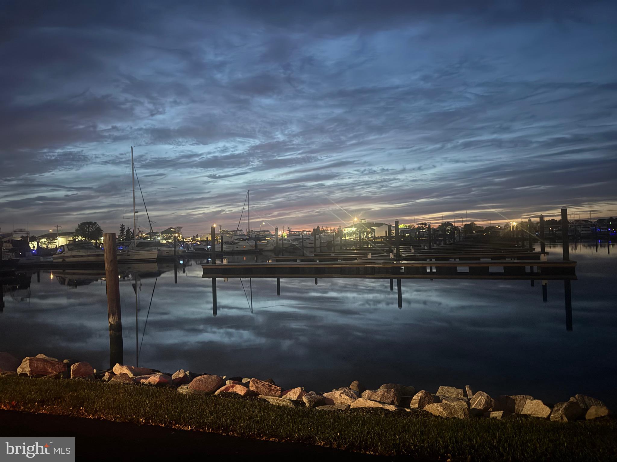 NARROWS POINTE - Residential