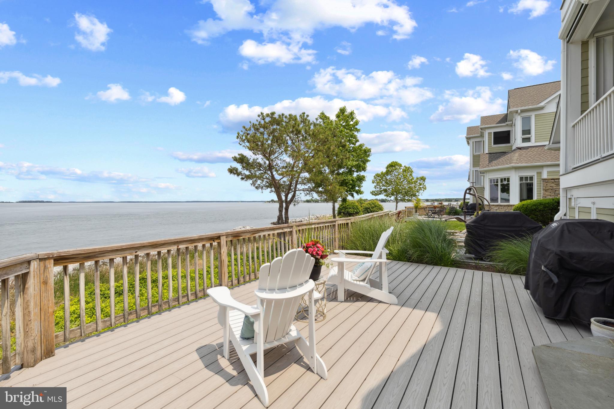 NARROWS POINTE - Residential