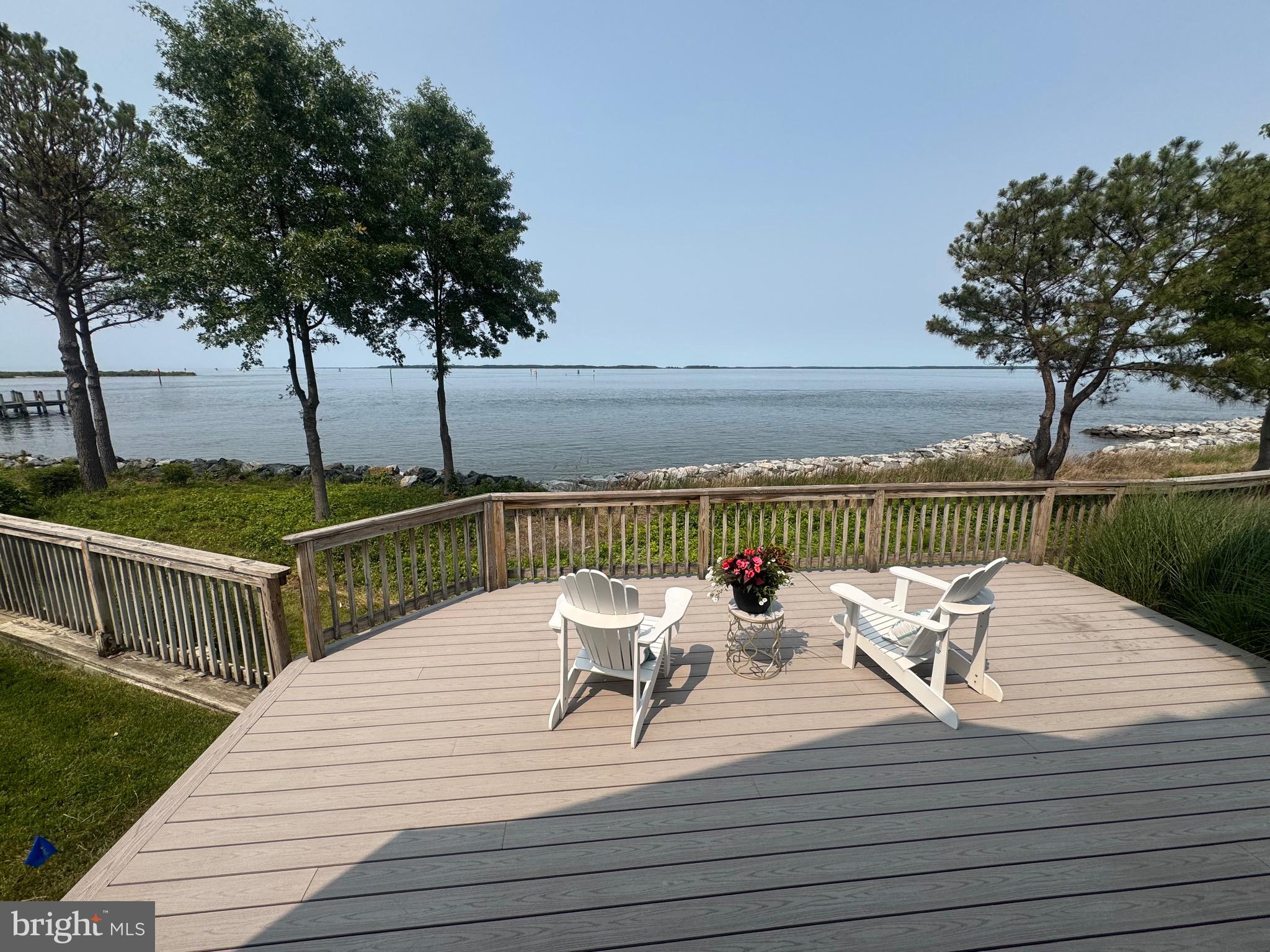 NARROWS POINTE - Residential