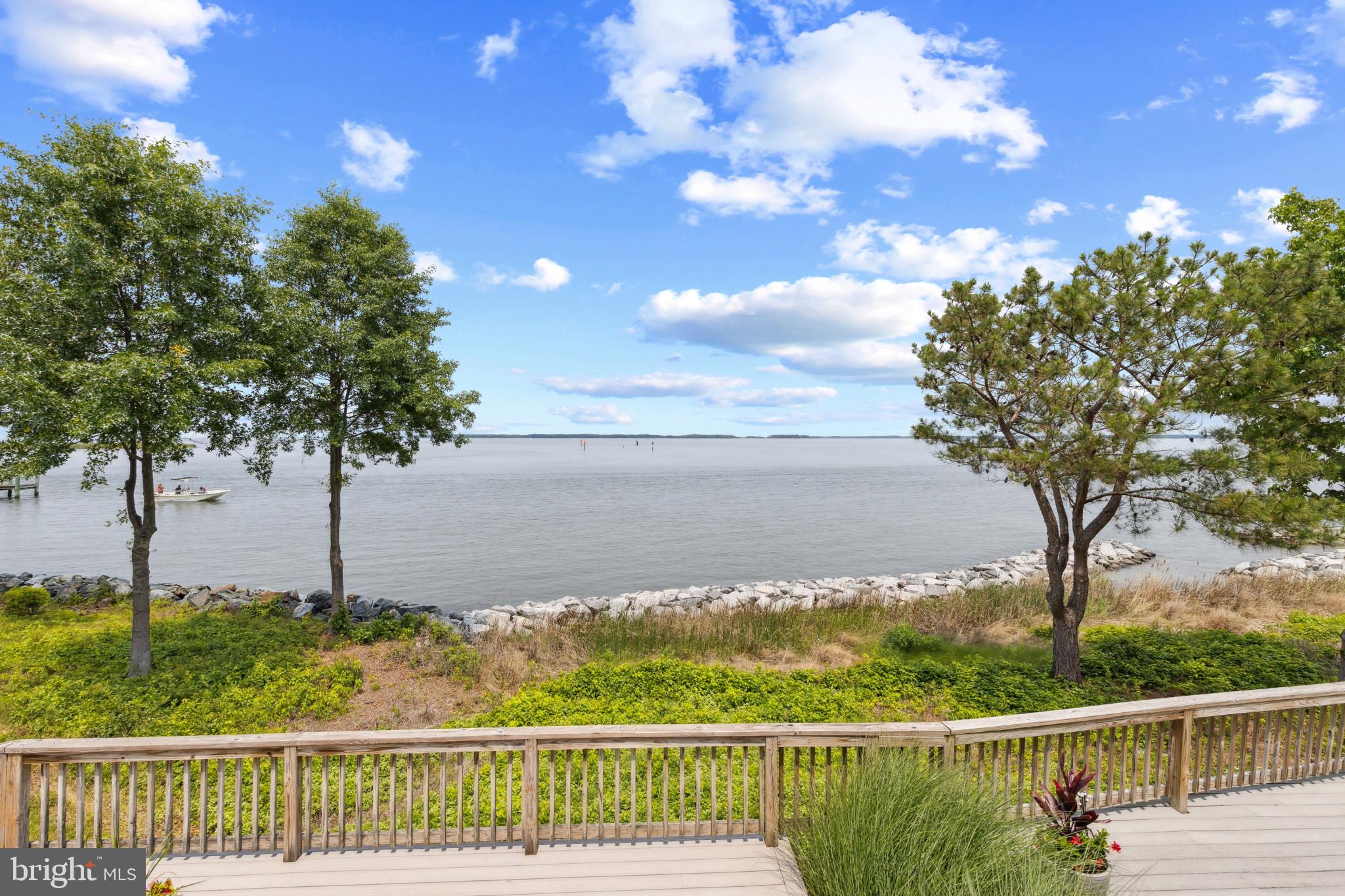 NARROWS POINTE - Residential