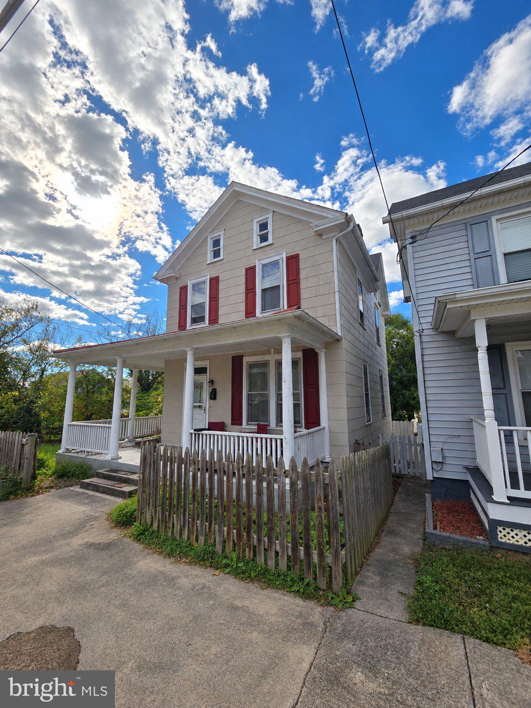 504 N HIGH STREET