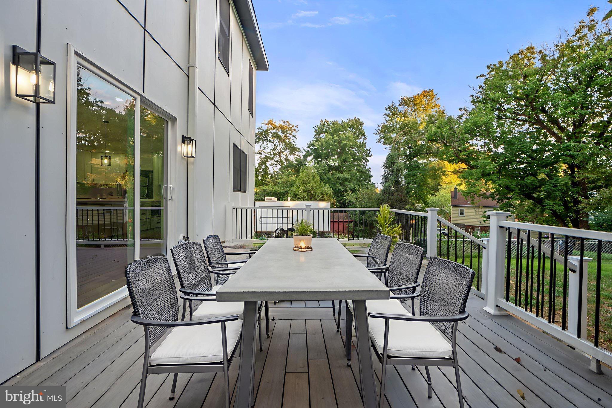 PARKLAWN - Residential