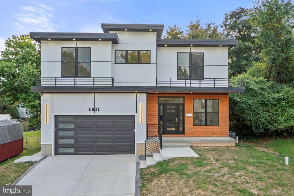 Photo of 1611 Dayton Road, HYATTSVILLE, MD 20783 (MLS # MDPG2166508)