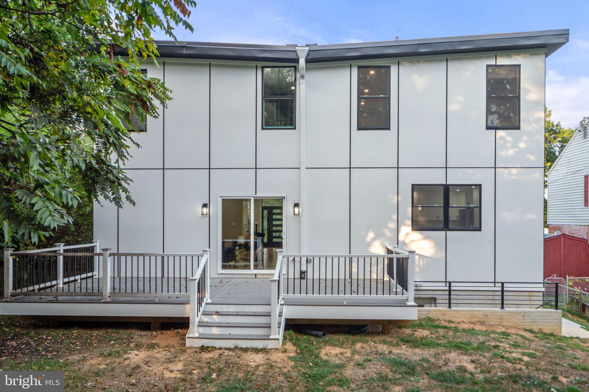 PARKLAWN - Residential