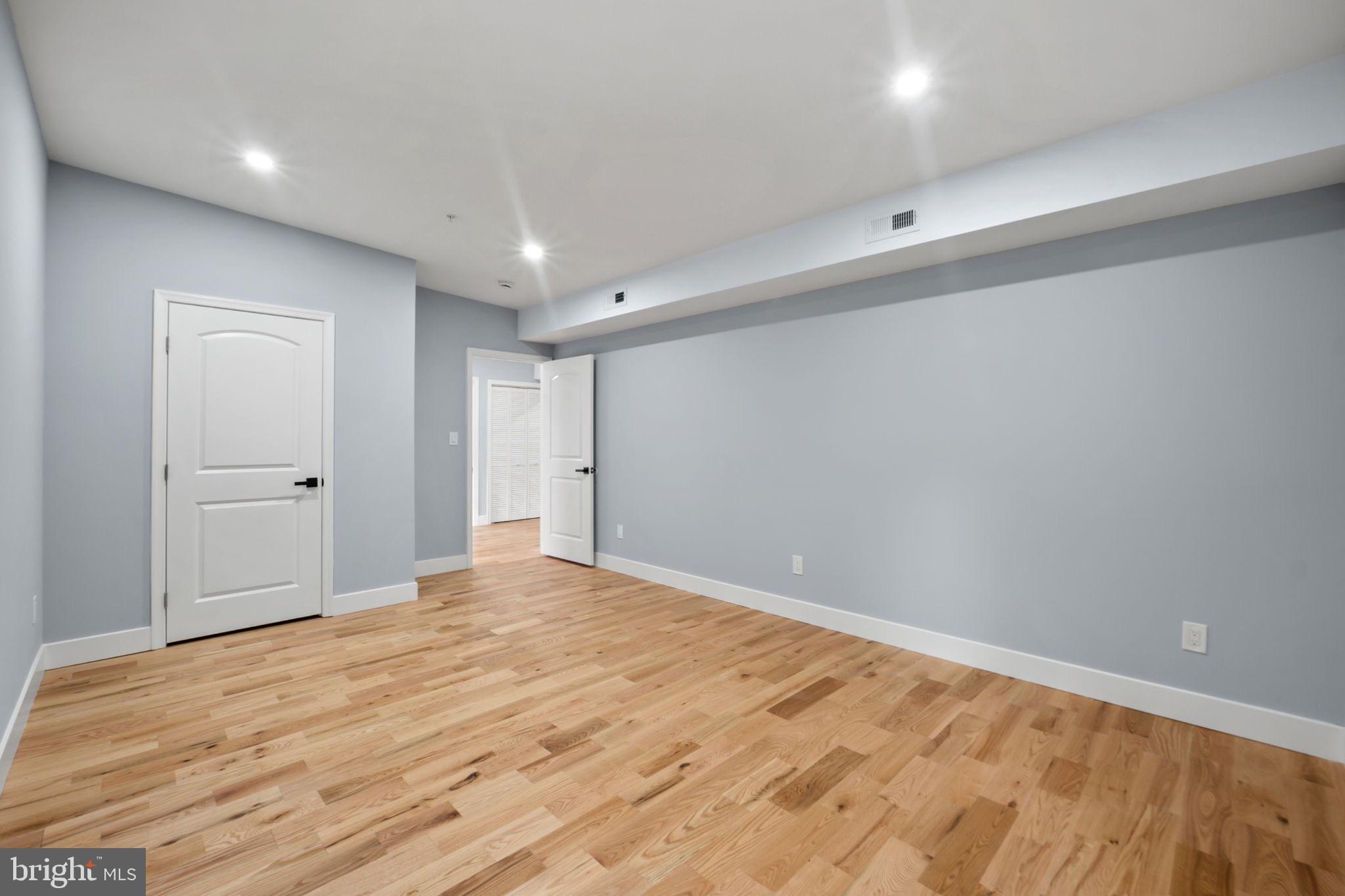 PARKLAWN - Residential