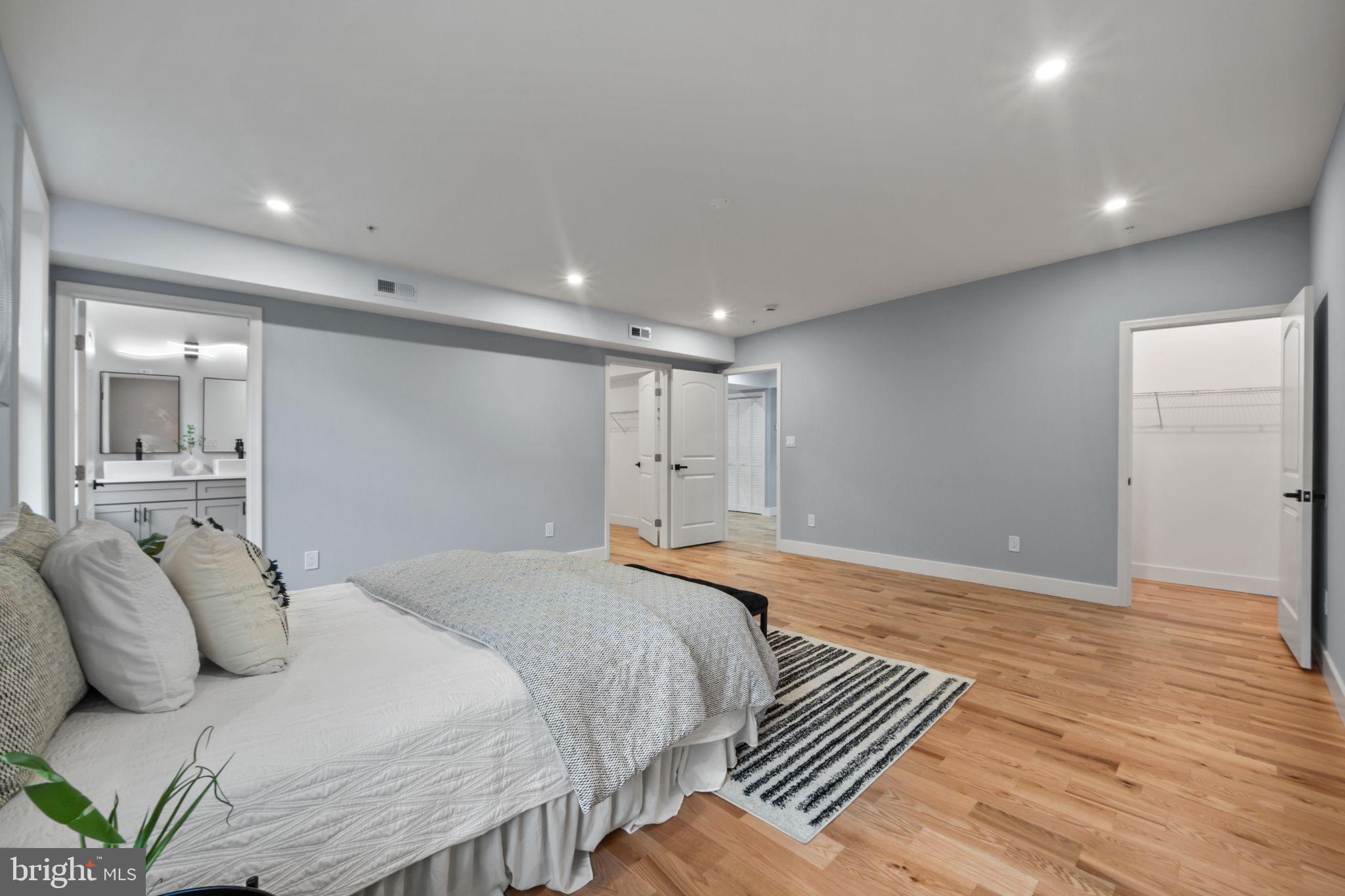 PARKLAWN - Residential