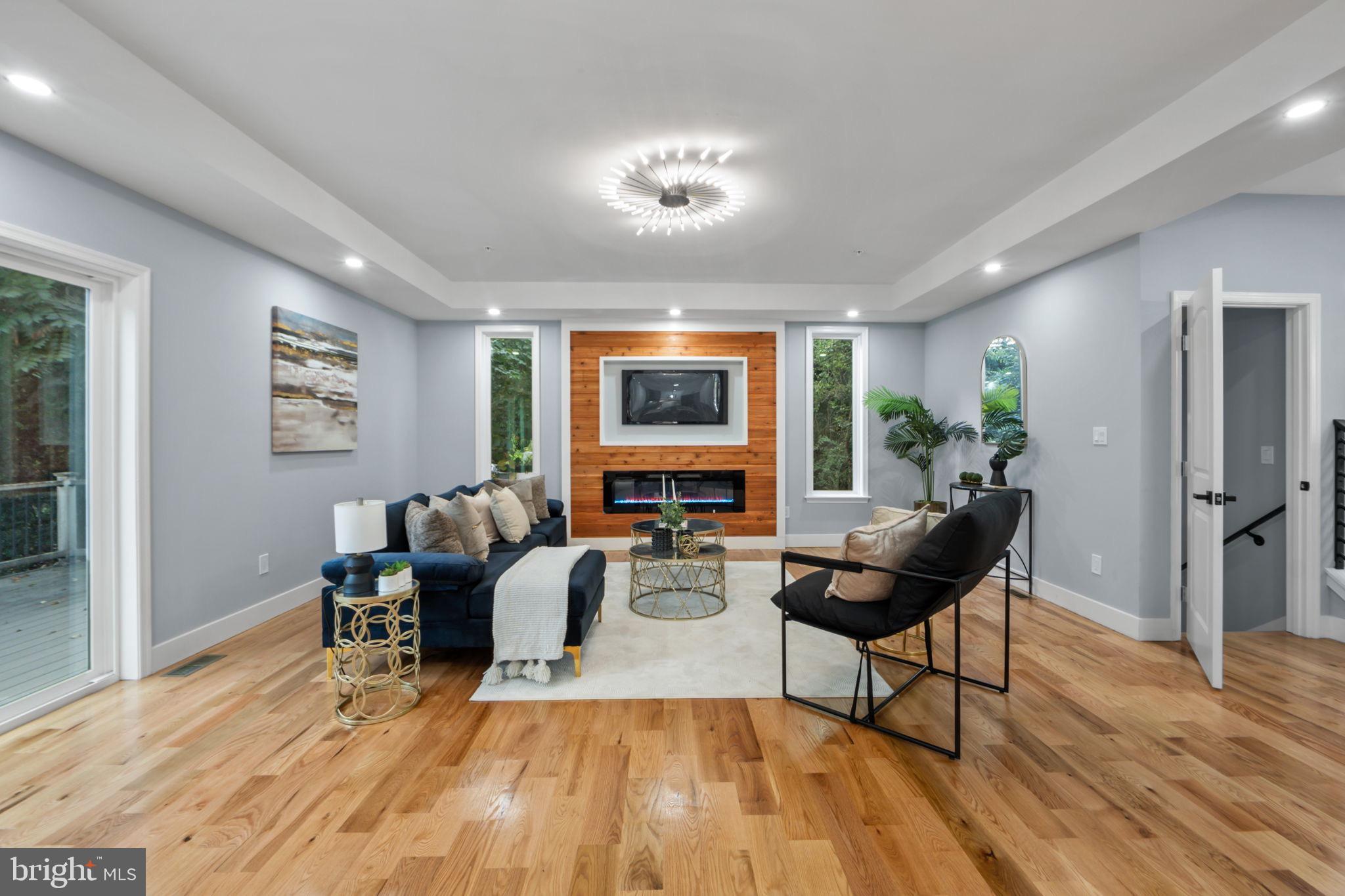 PARKLAWN - Residential