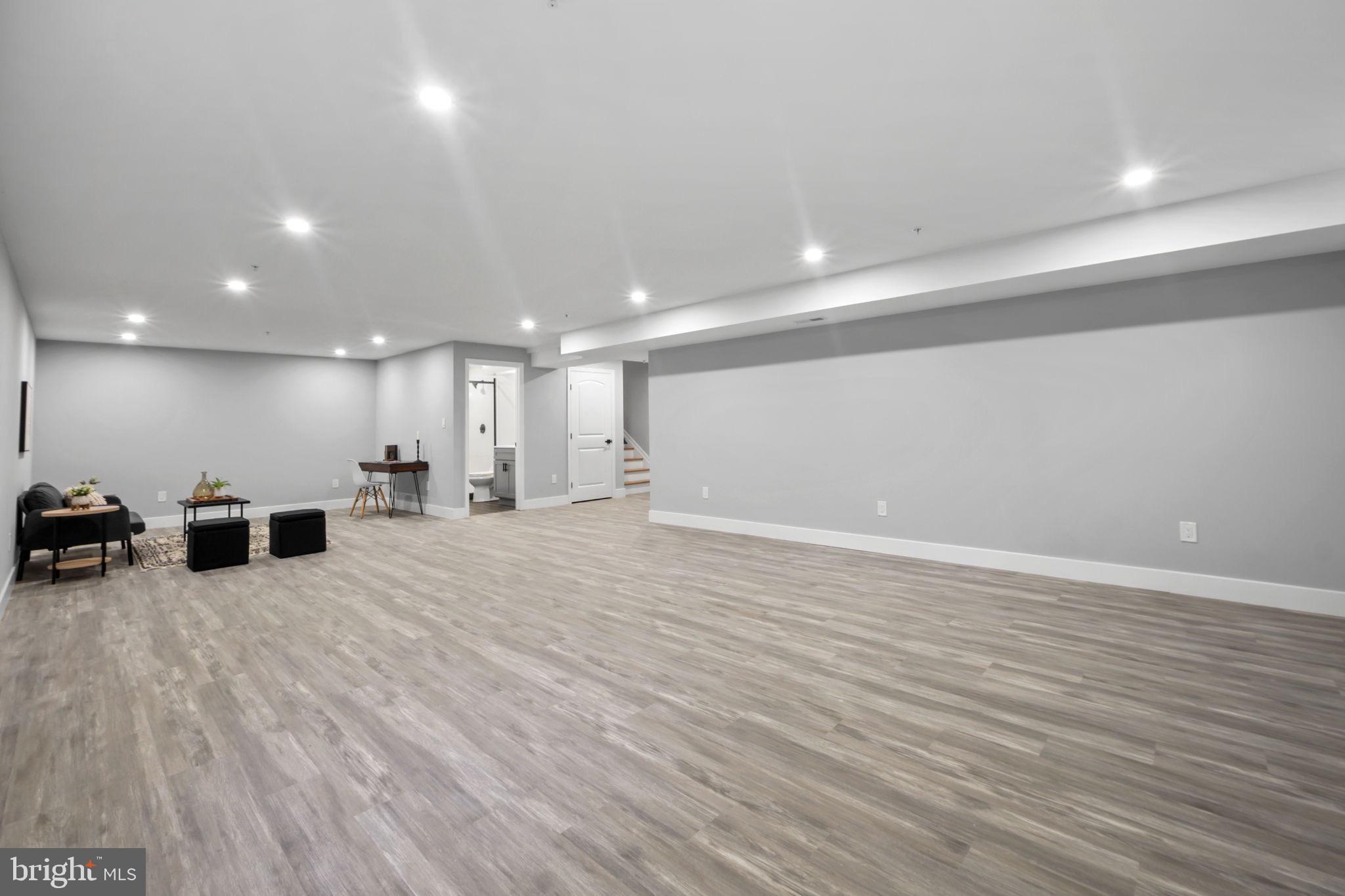 PARKLAWN - Residential