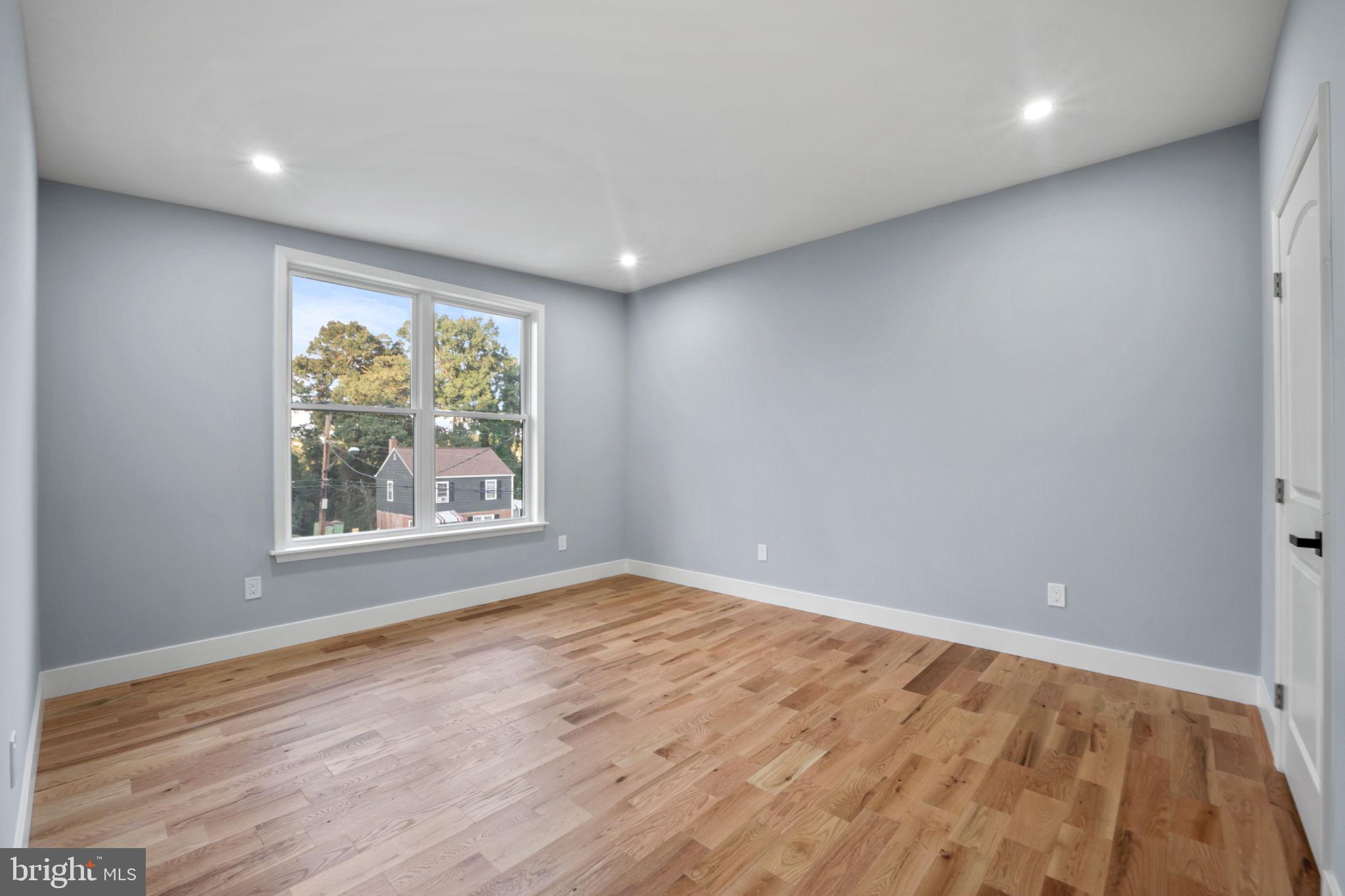 PARKLAWN - Residential