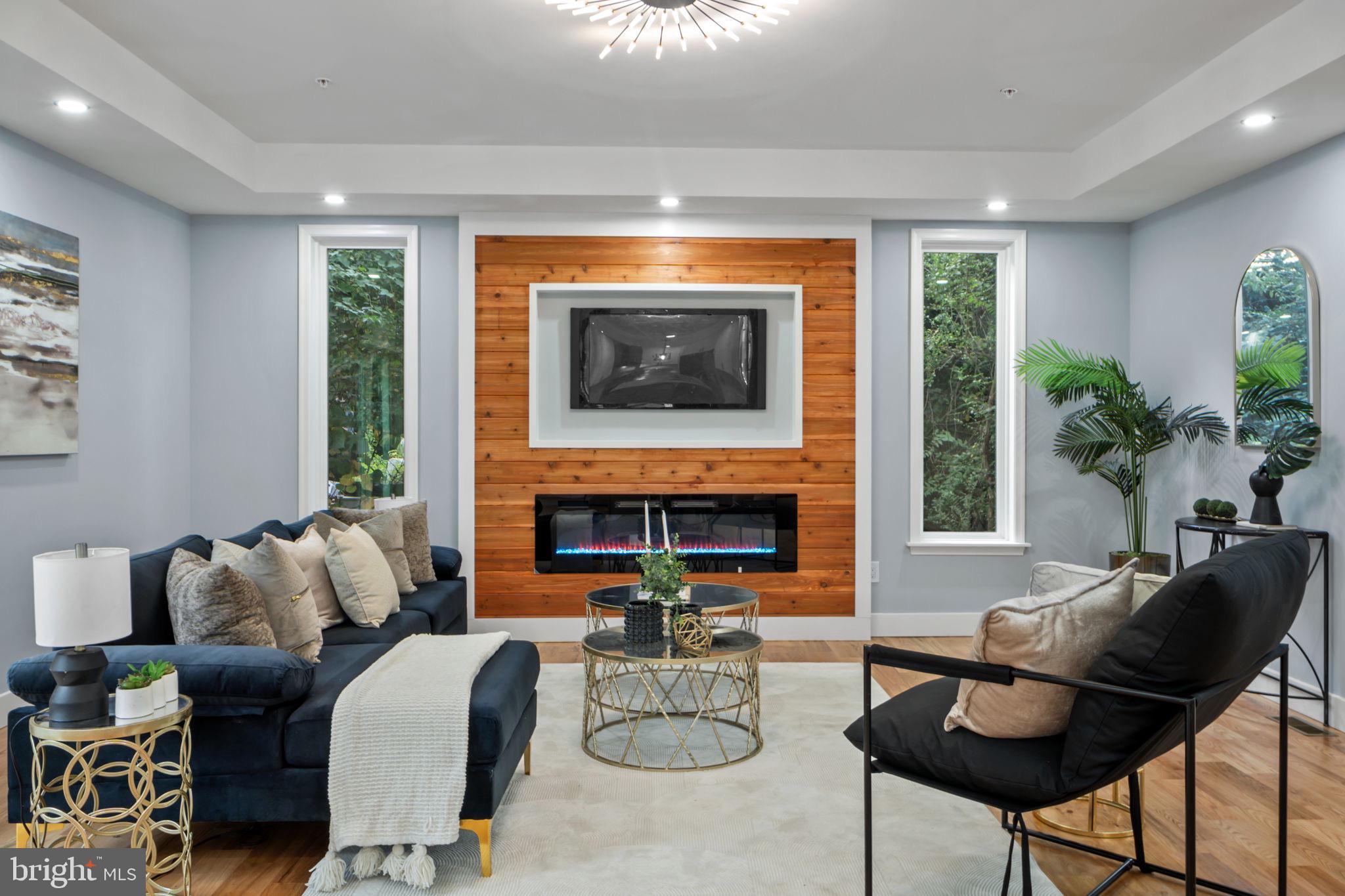 PARKLAWN - Residential