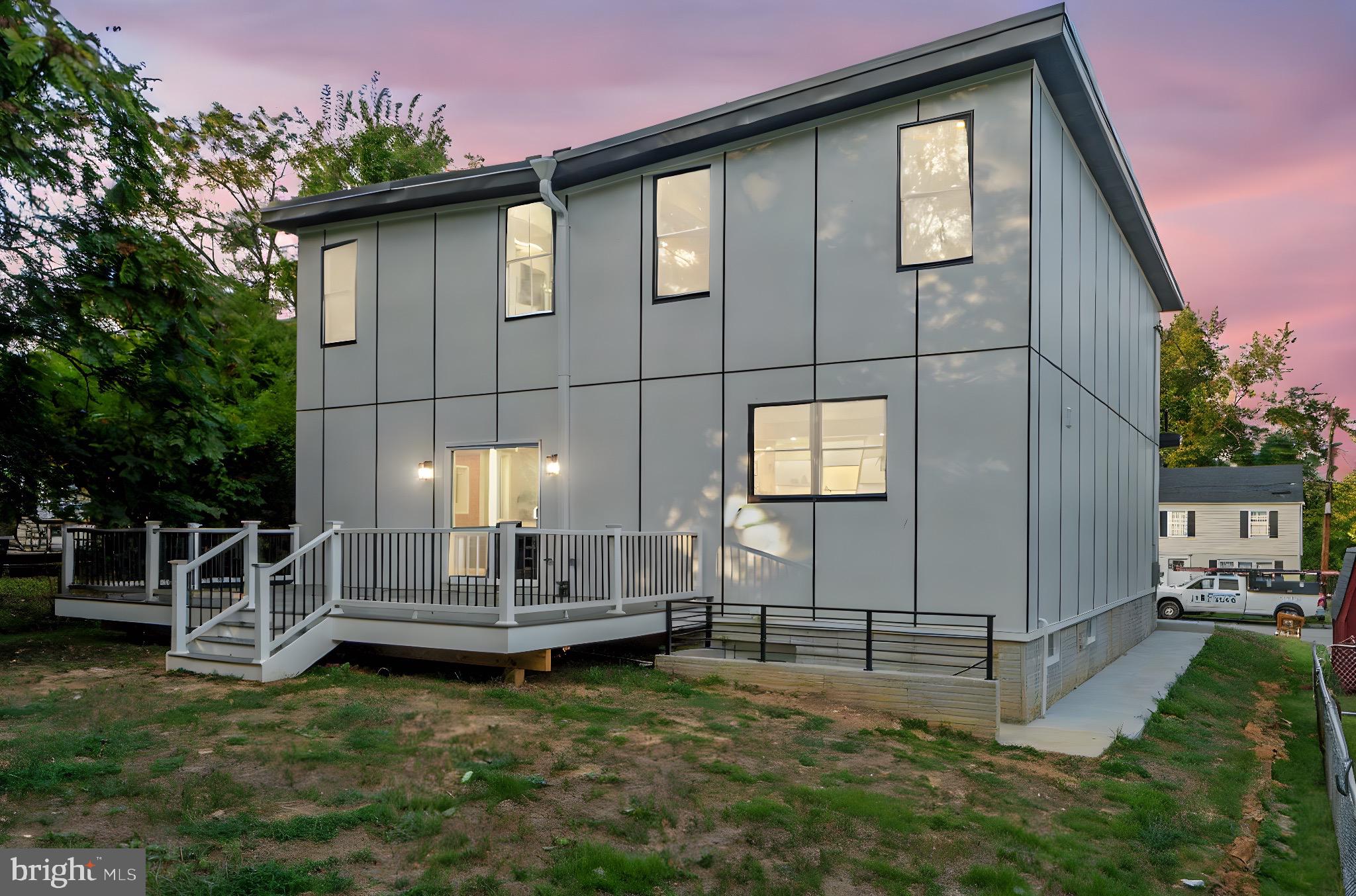 PARKLAWN - Residential