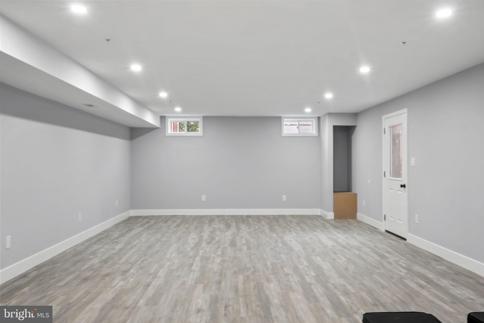 PARKLAWN - Residential