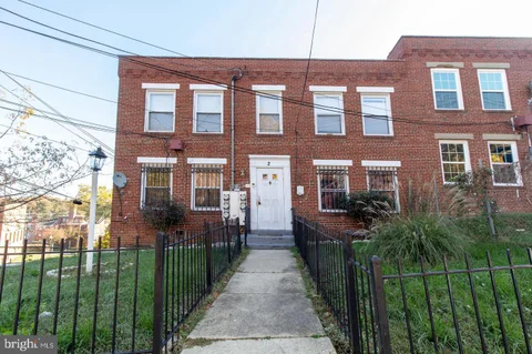 MLS: DCDC2282240