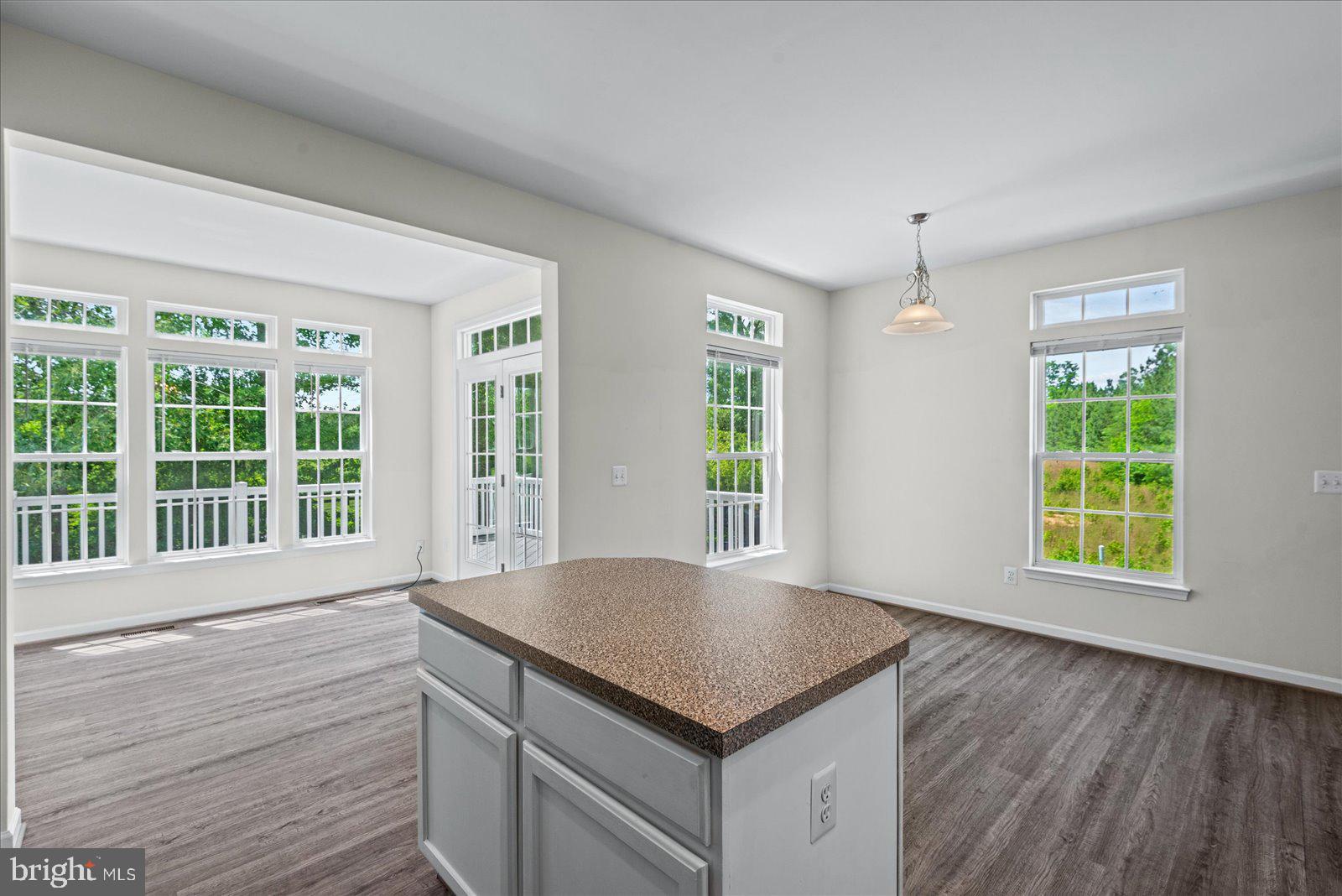 MONROE POINT TOWNHOUSES - Residential