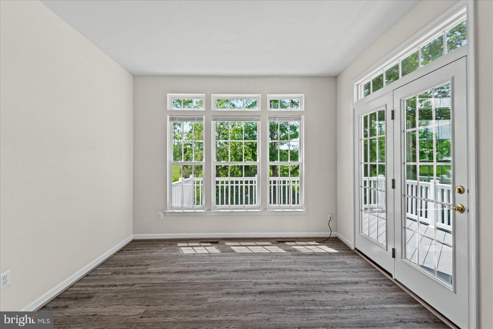 MONROE POINT TOWNHOUSES - Residential