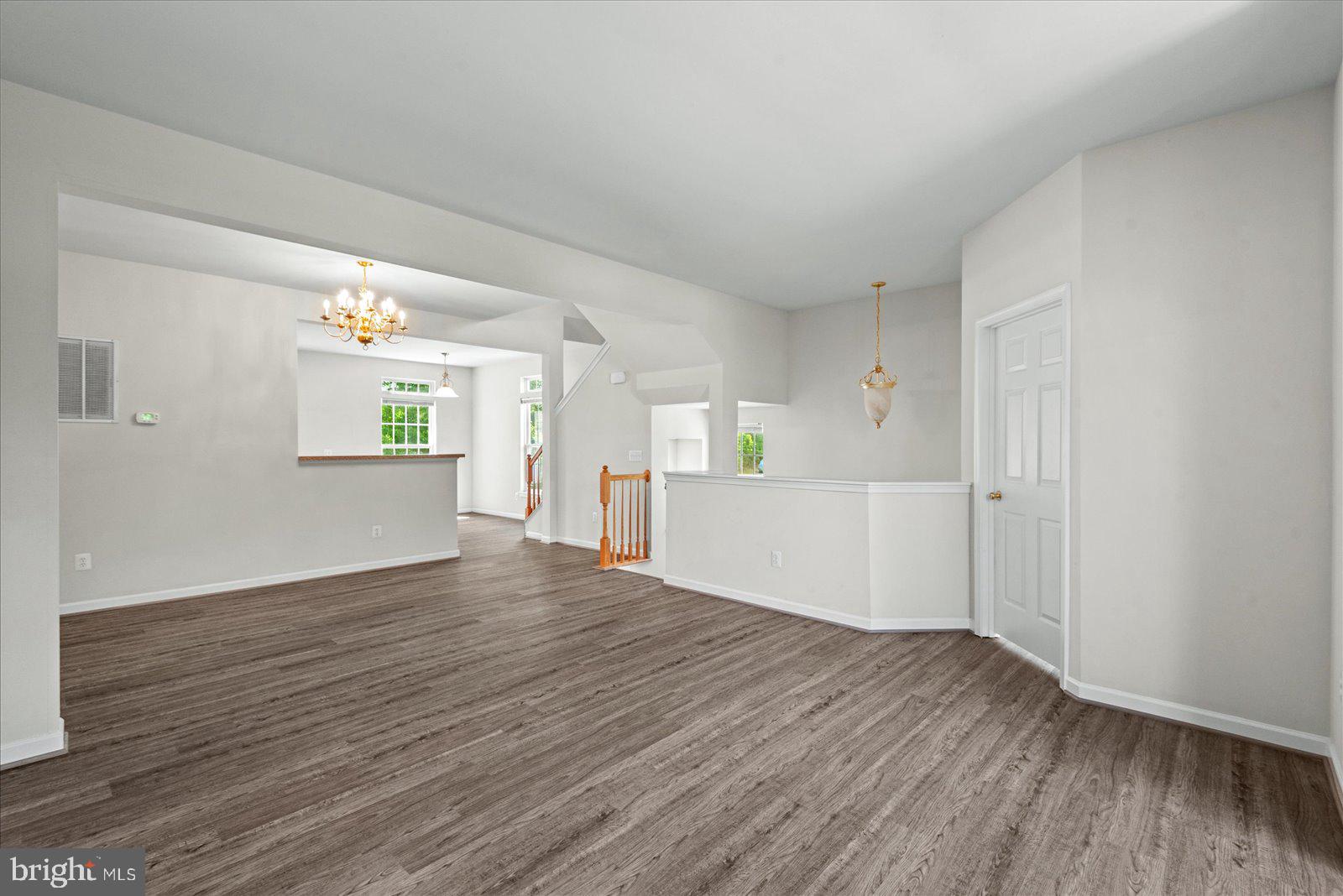 MONROE POINT TOWNHOUSES - Residential