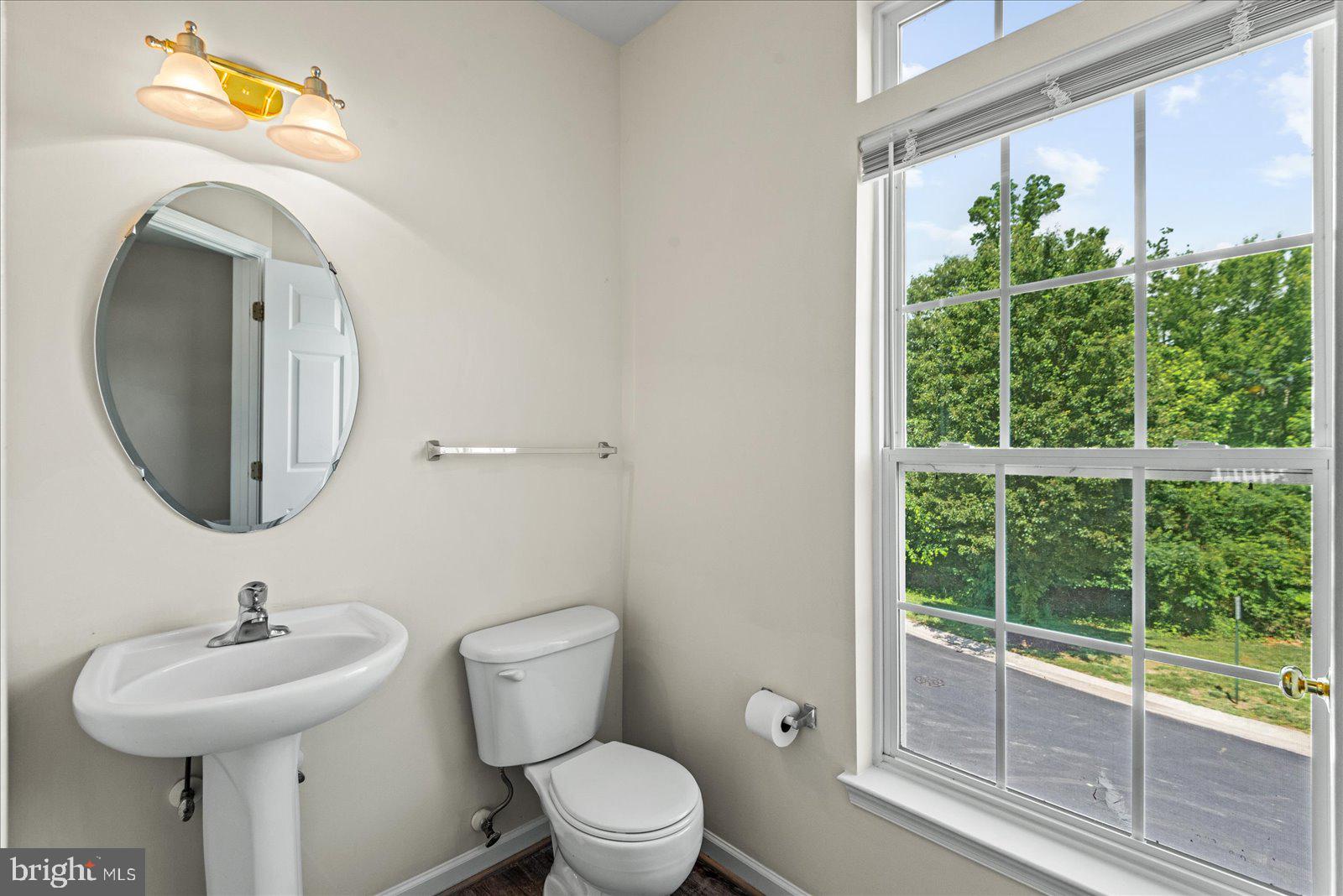 MONROE POINT TOWNHOUSES - Residential