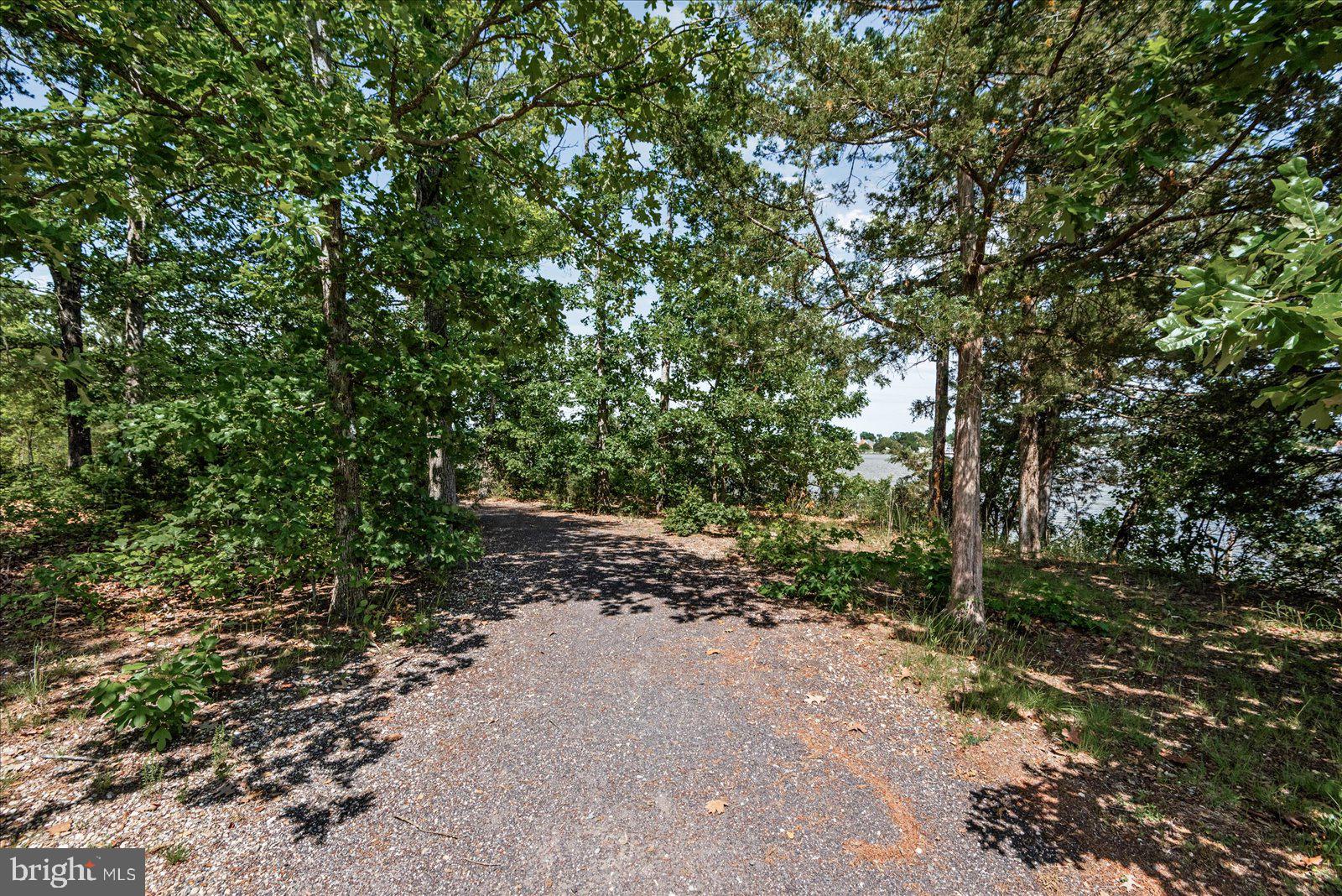 MONROE POINT TOWNHOUSES - Residential