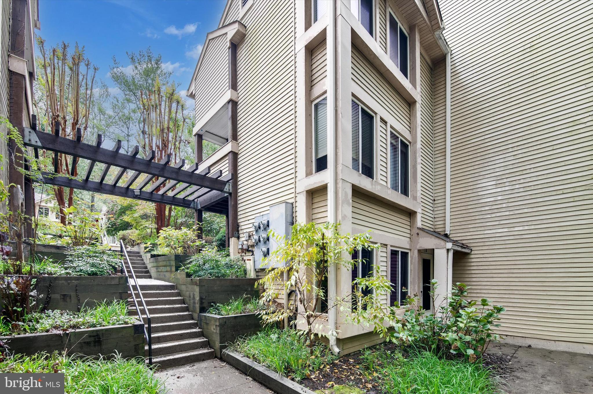 10310 REIN COMMONS COURT 1 B