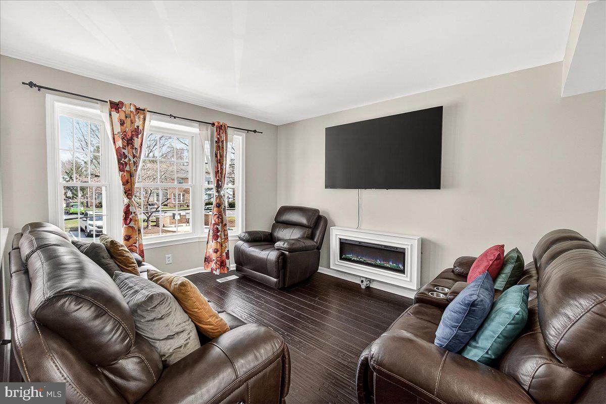 WHITTIER - Residential