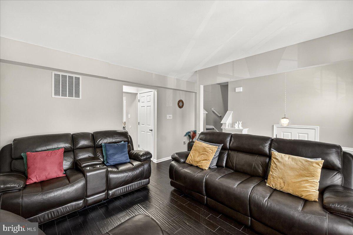 WHITTIER - Residential