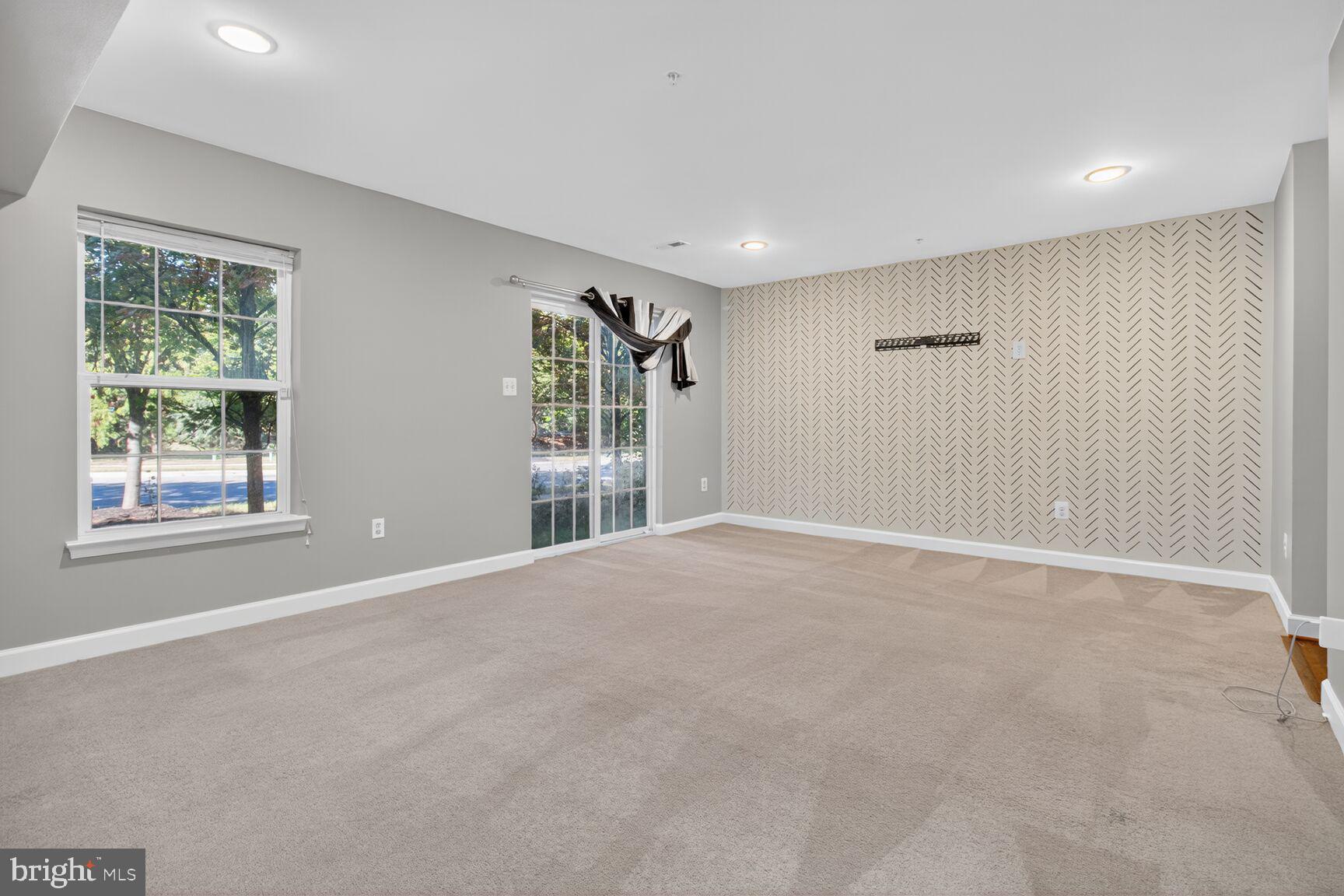 BOYERS RIDGE - Residential