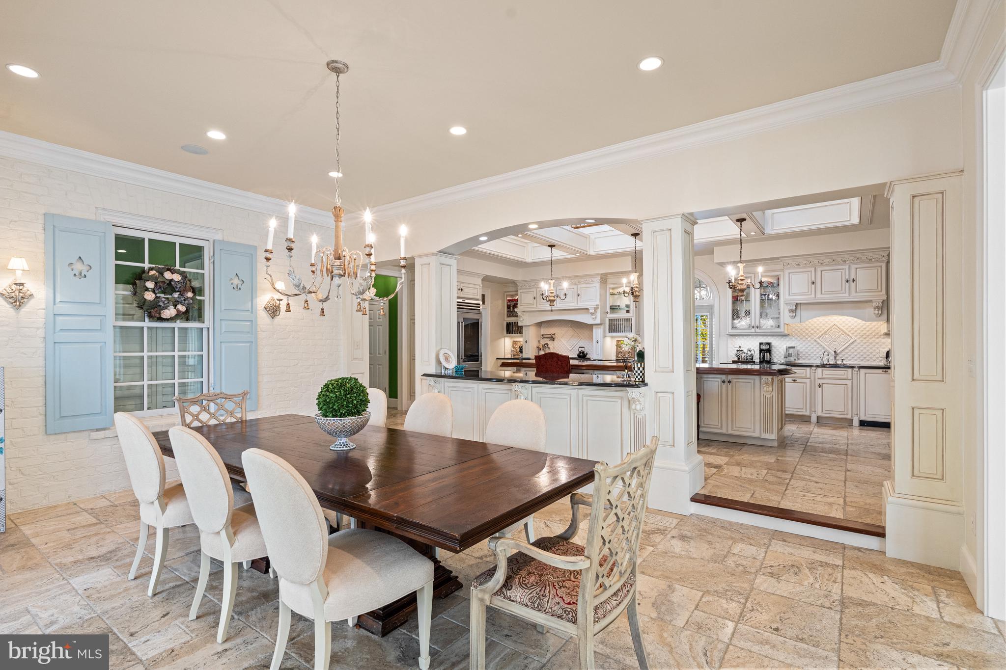 SADDLE RIDGE - Residential