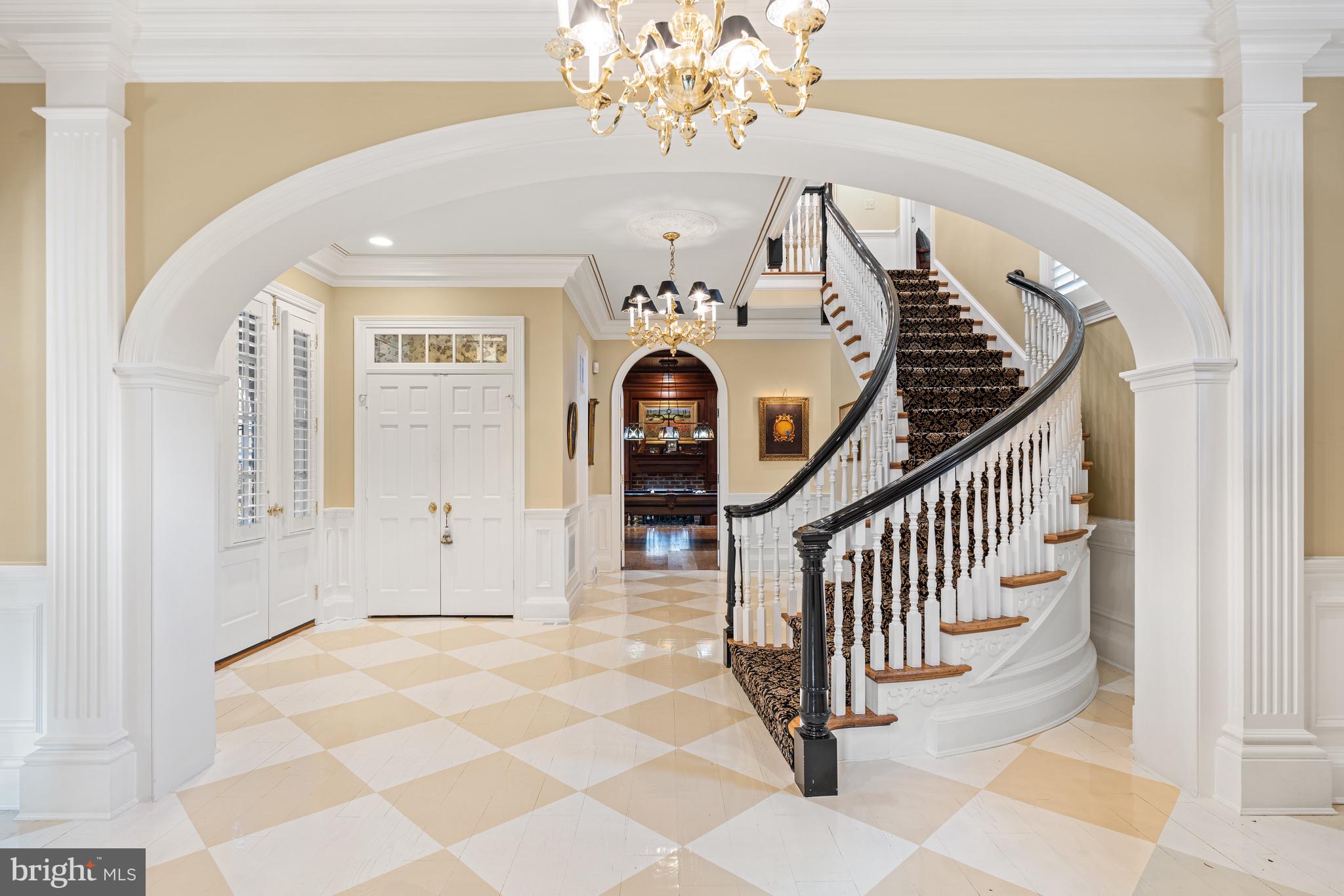 SADDLE RIDGE - Residential