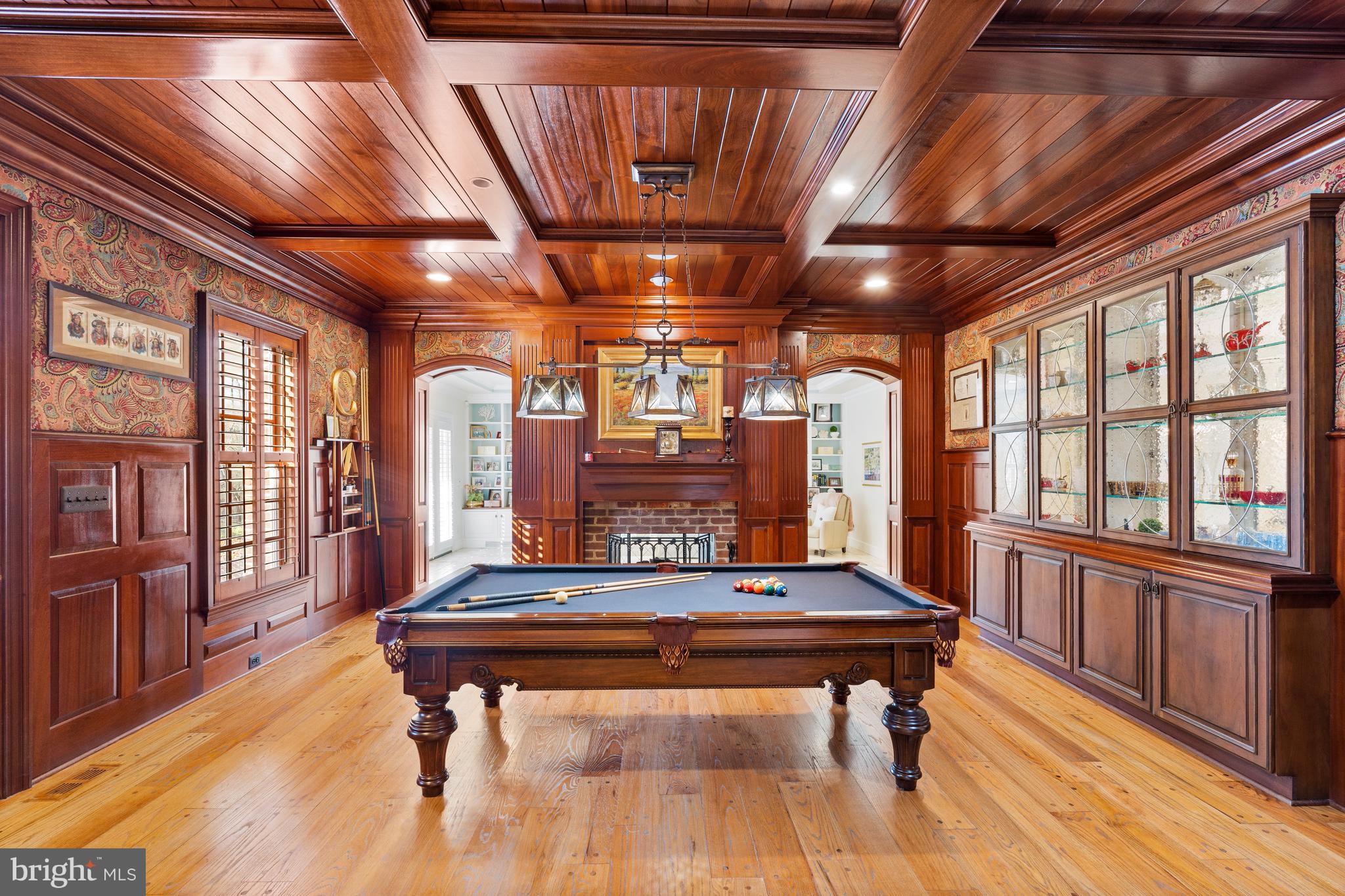 SADDLE RIDGE - Residential