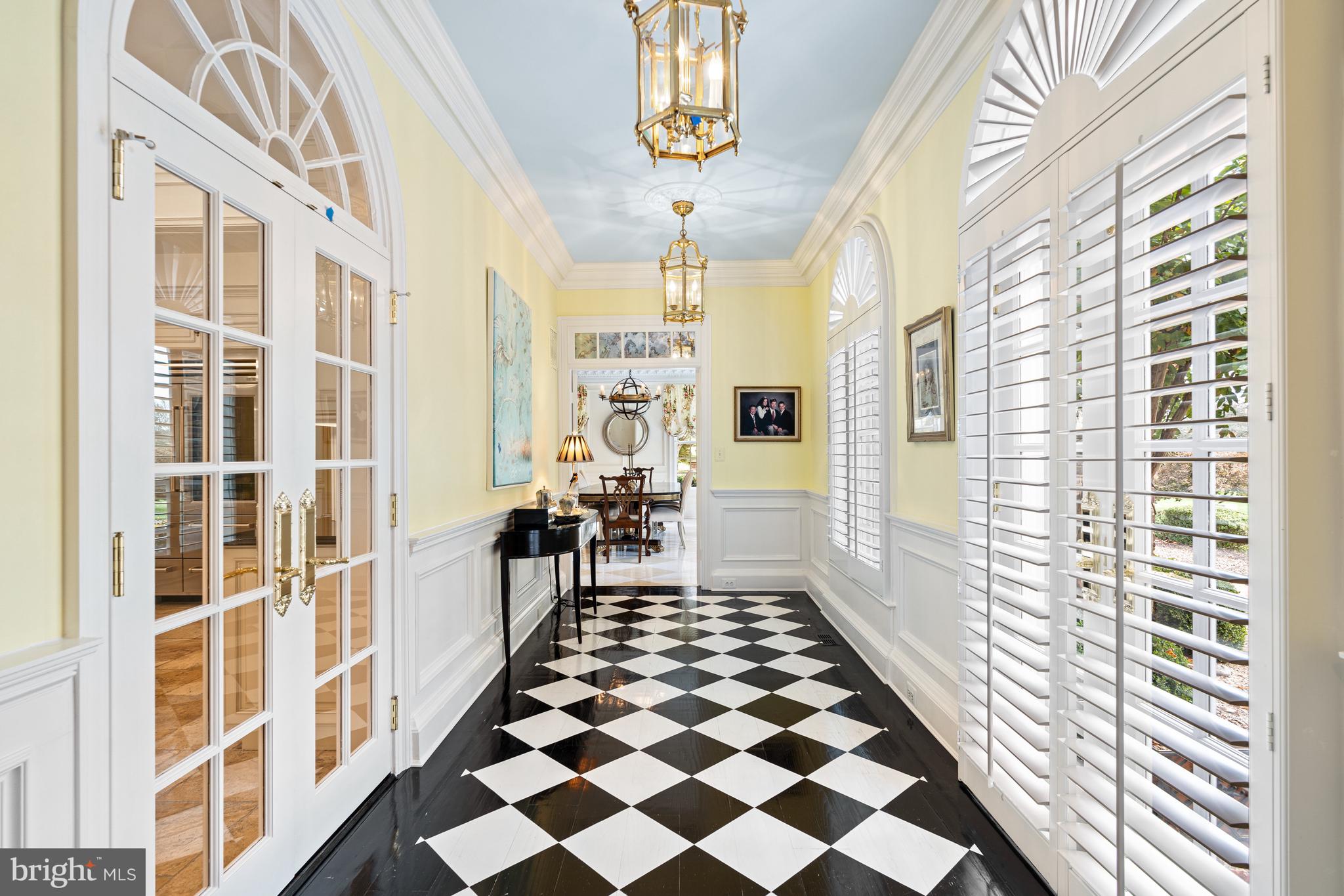 SADDLE RIDGE - Residential