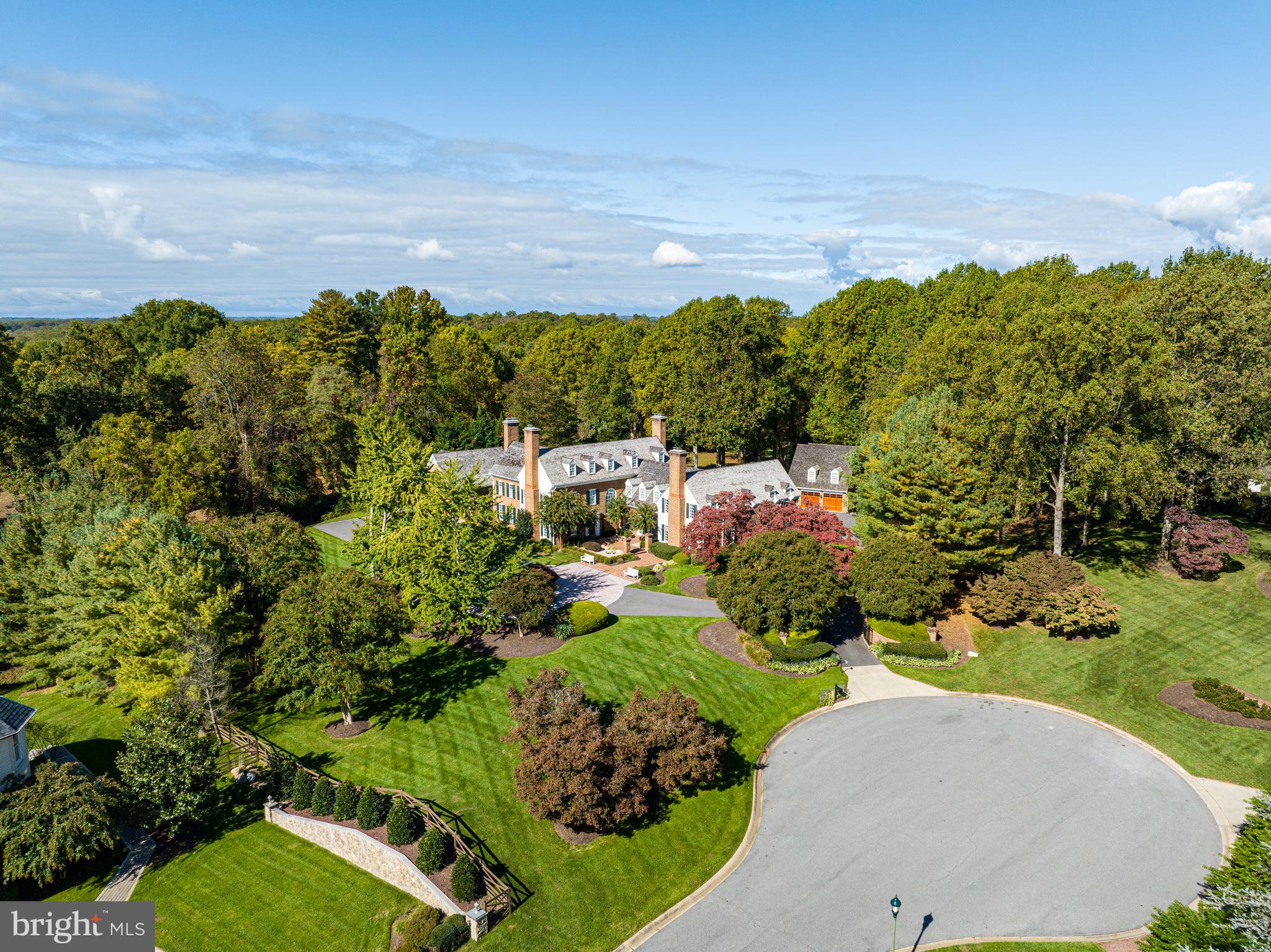 SADDLE RIDGE - Residential