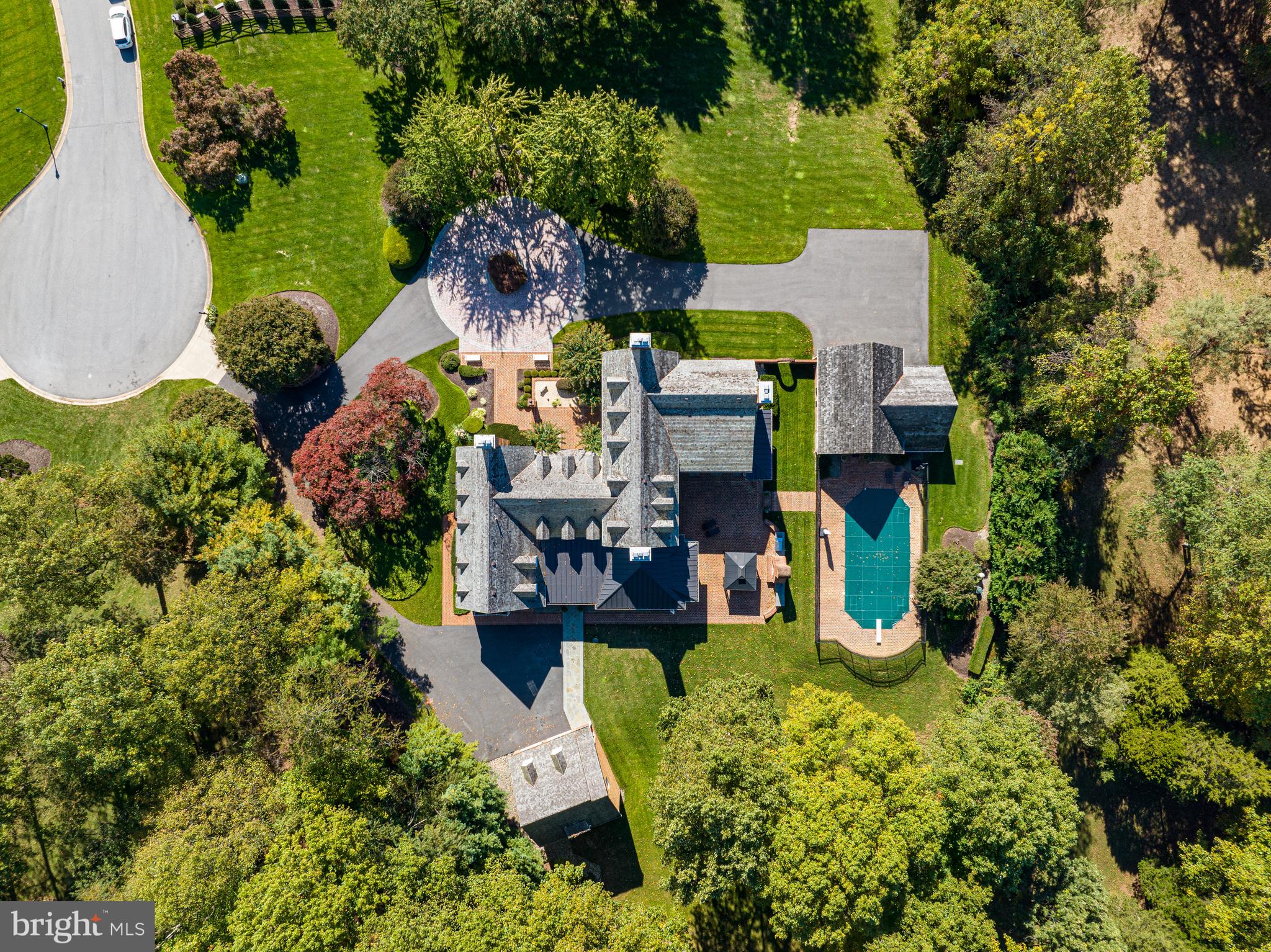 SADDLE RIDGE - Residential