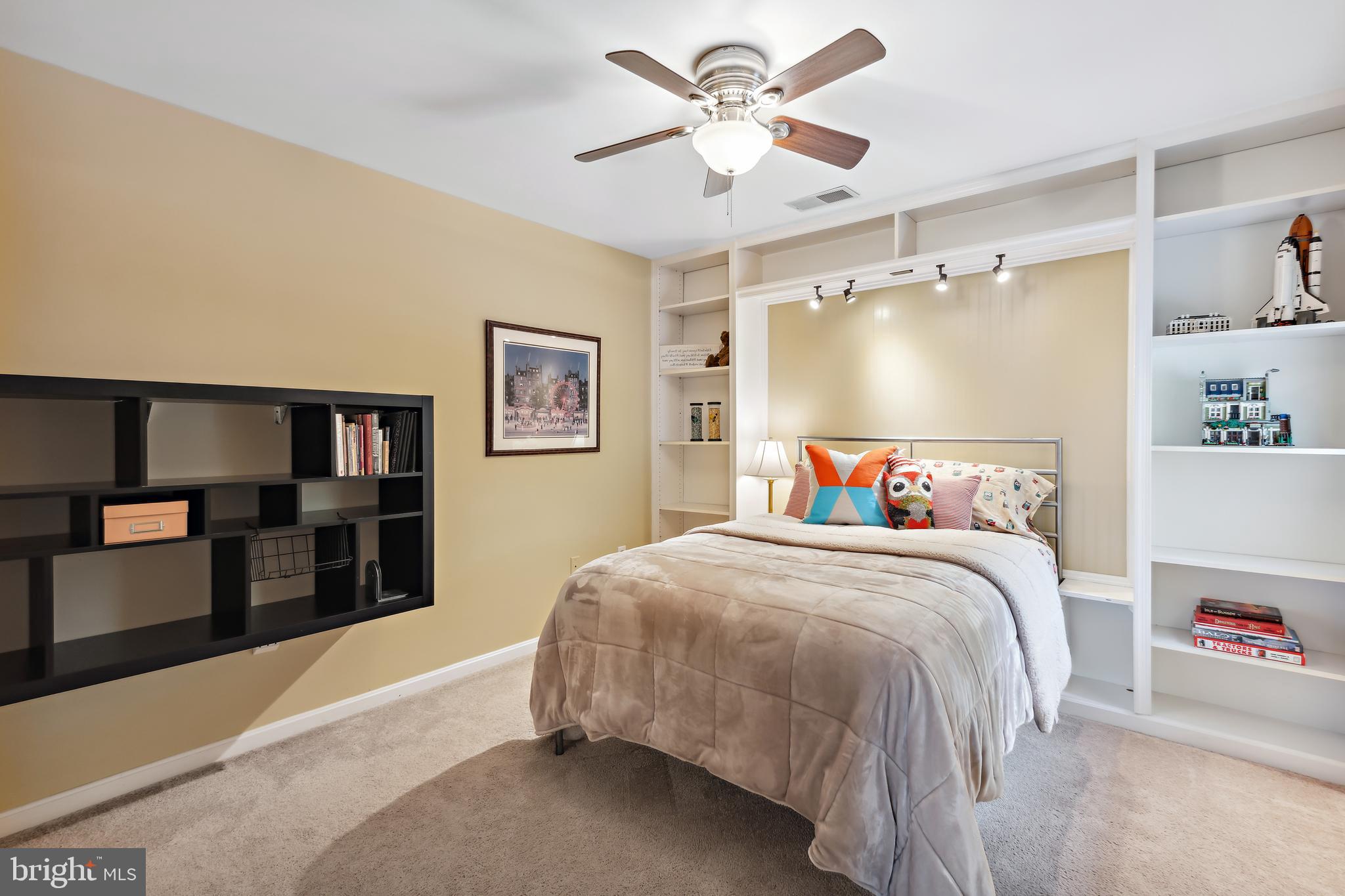 CEDAR ACRES - Residential