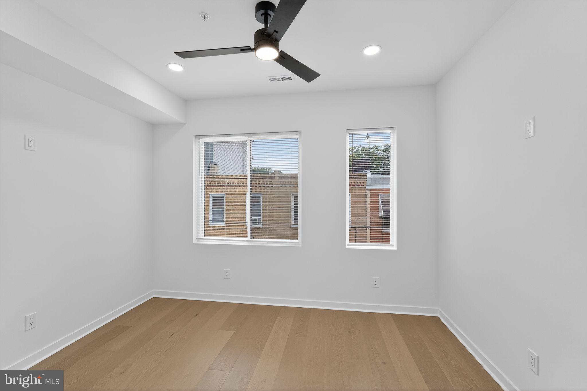 POINT BREEZE - Residential