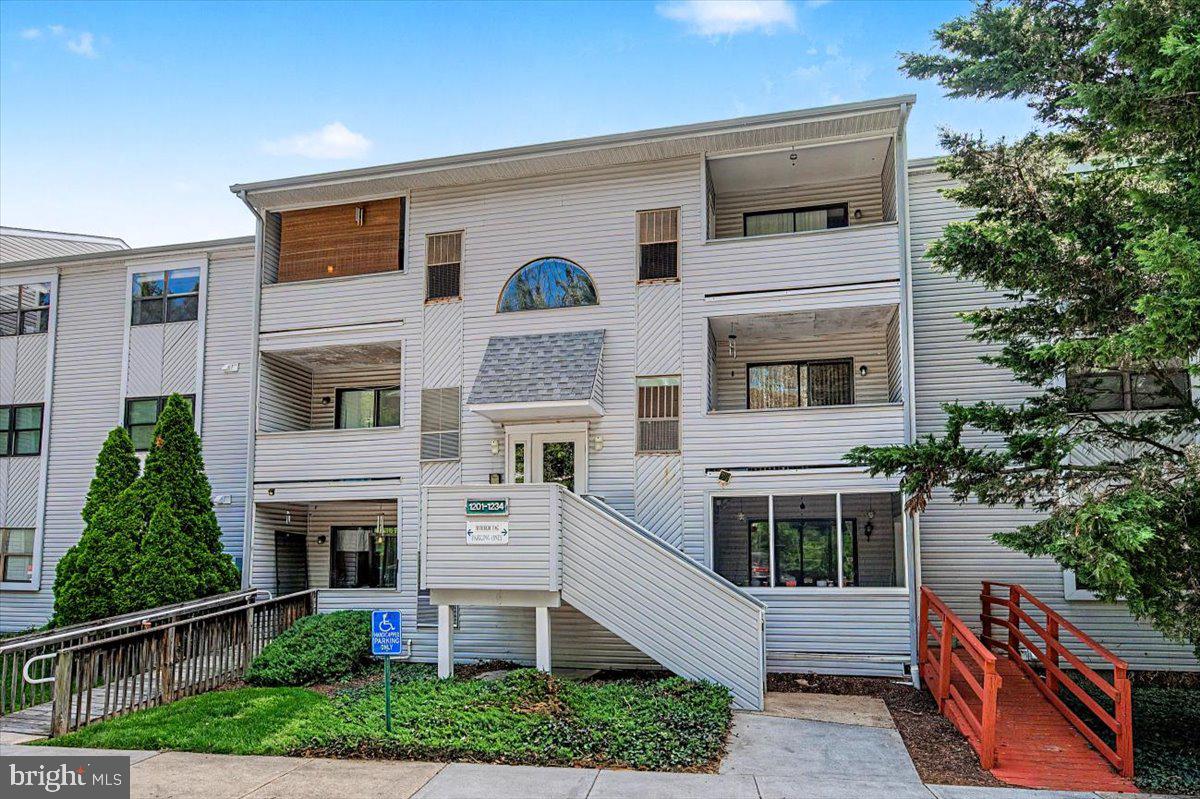 1234 GOVERNOR HOUSE CIRCLE 144