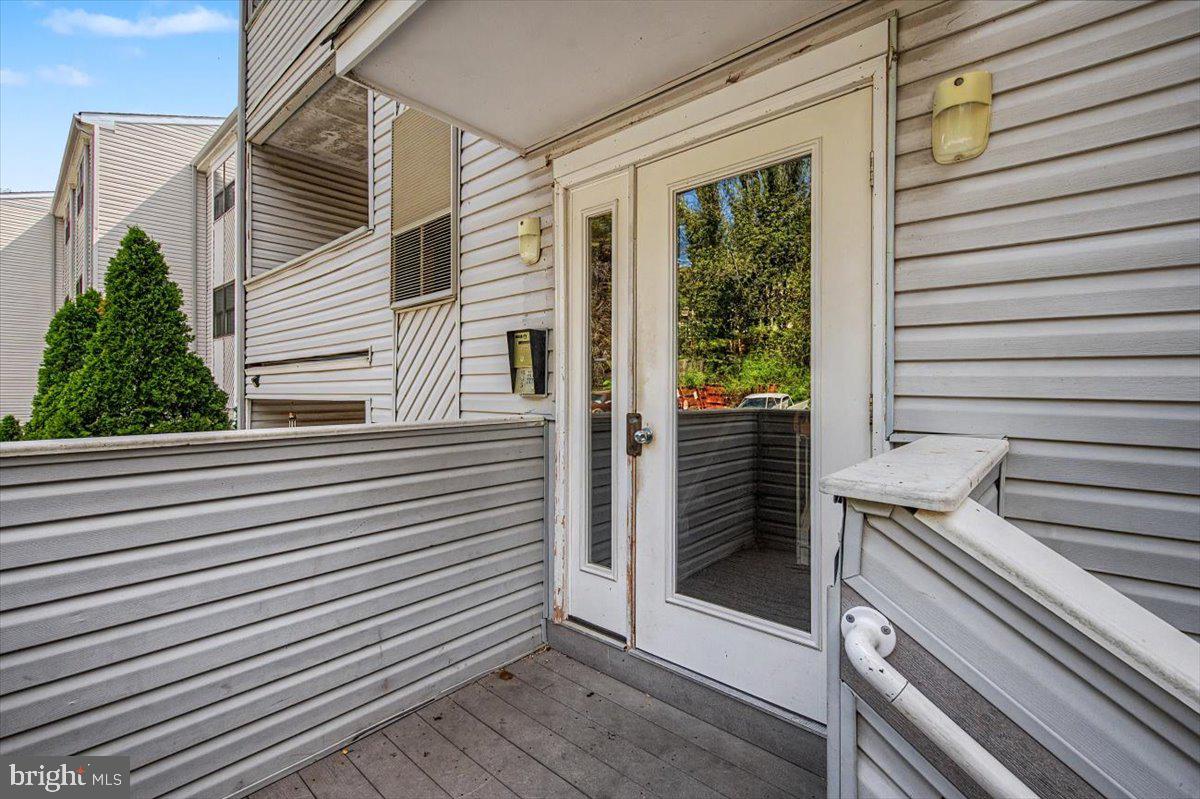 1234 GOVERNOR HOUSE CIRCLE 144