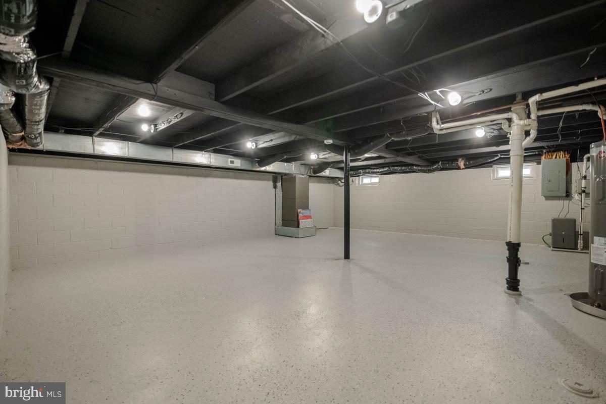 STANSBURY MANOR - Residential