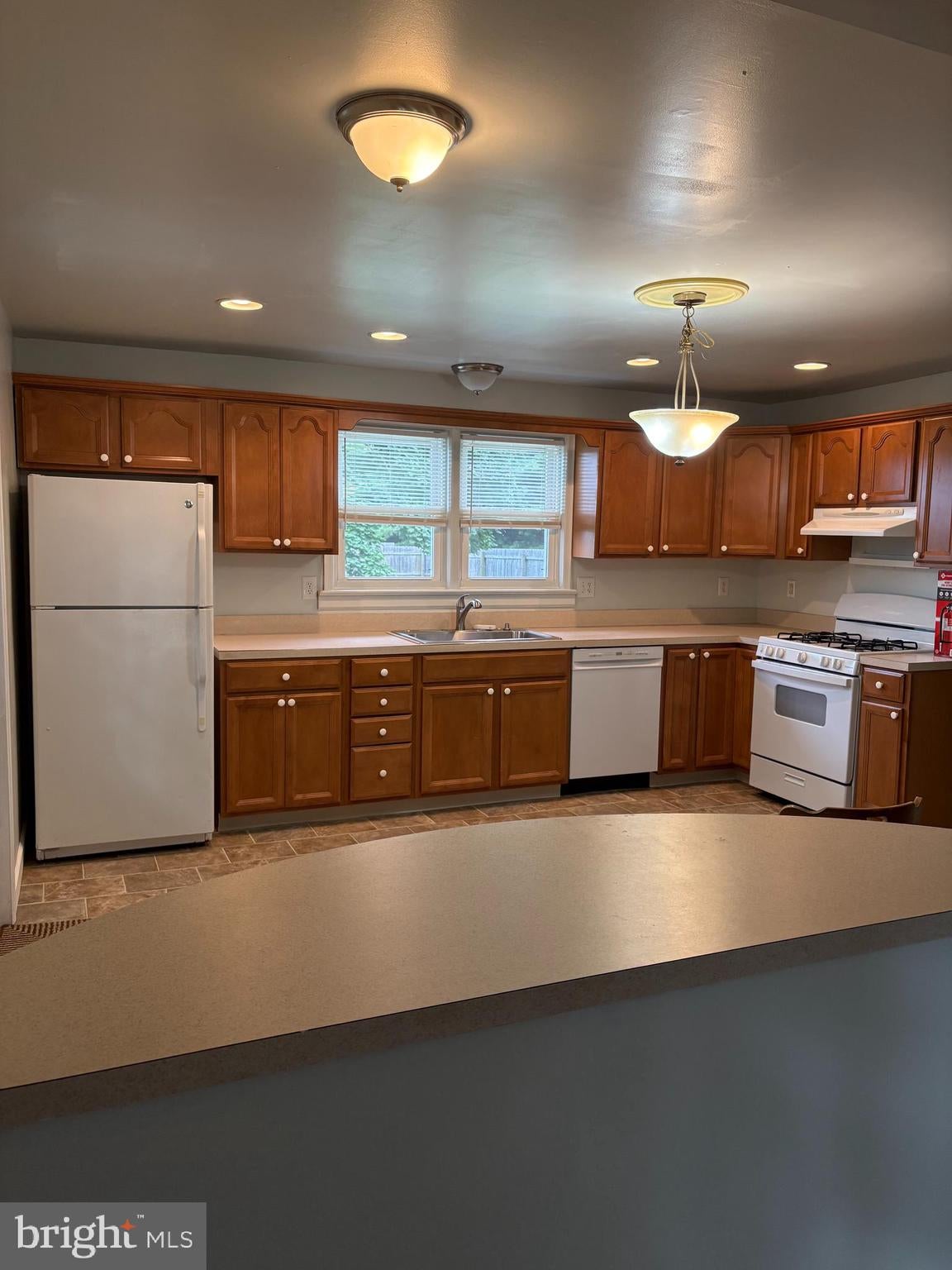 167 E WOLFERT STATION ROAD