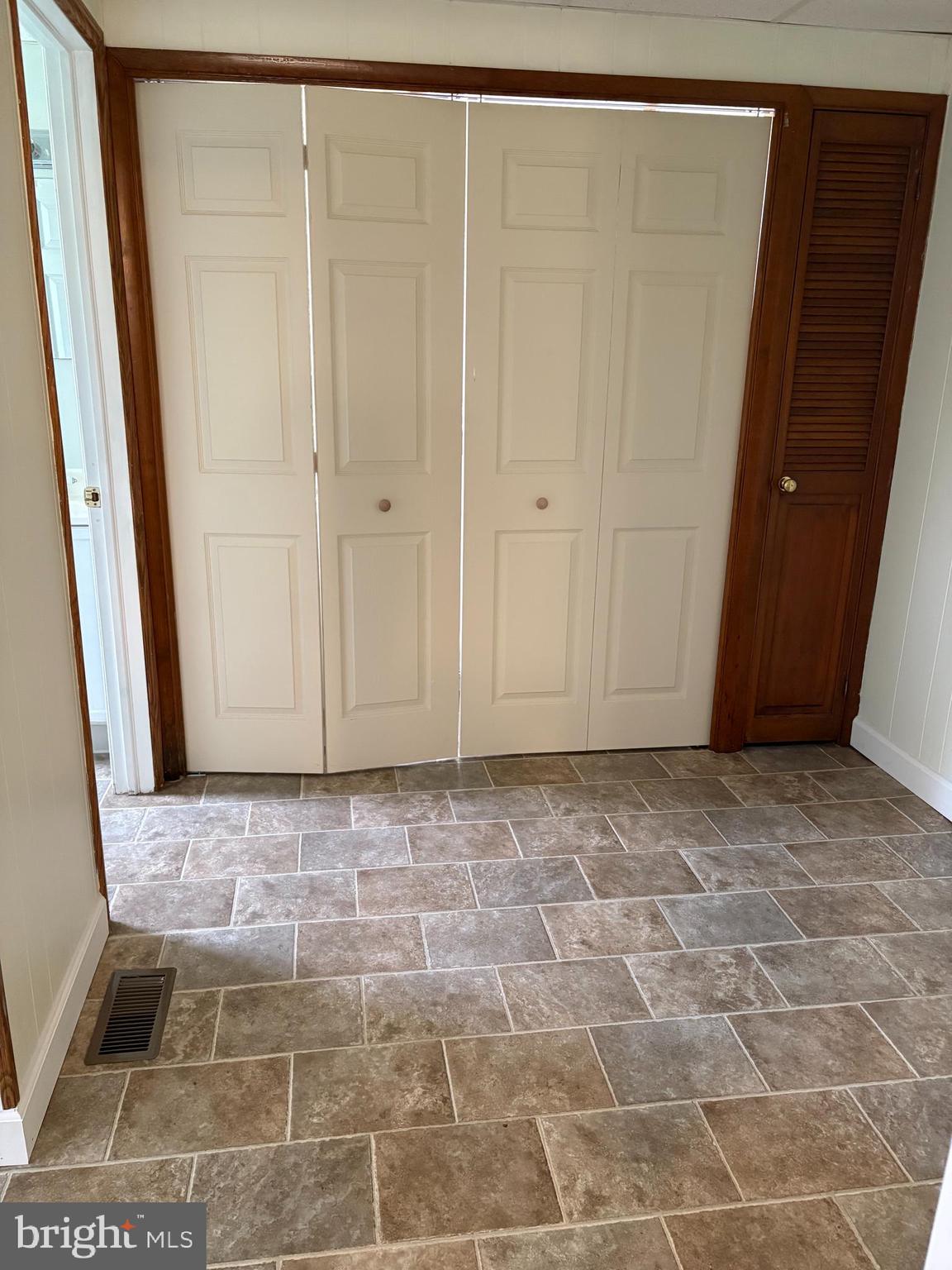 167 E WOLFERT STATION ROAD