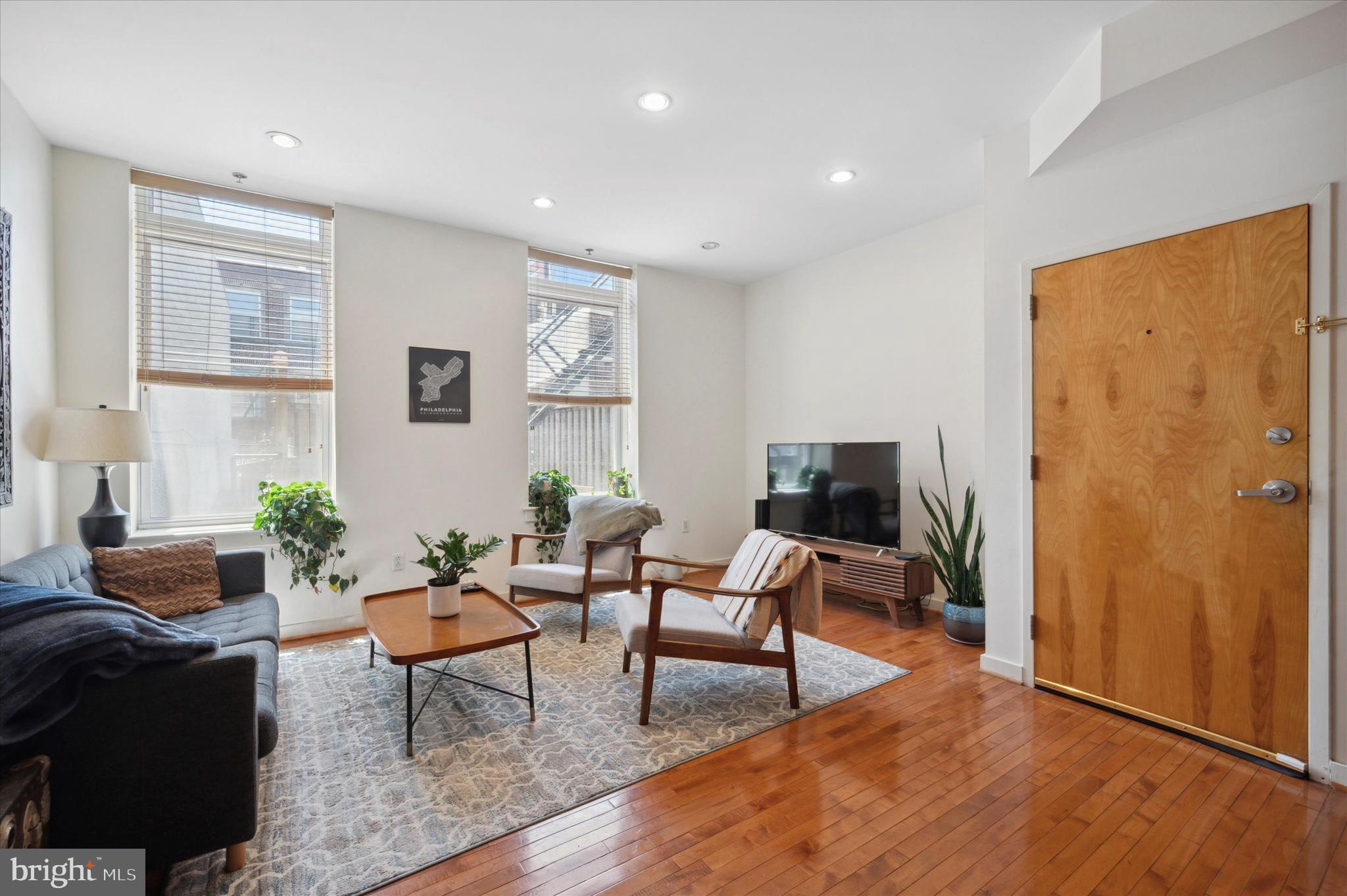 WASHINGTON SQ - Residential