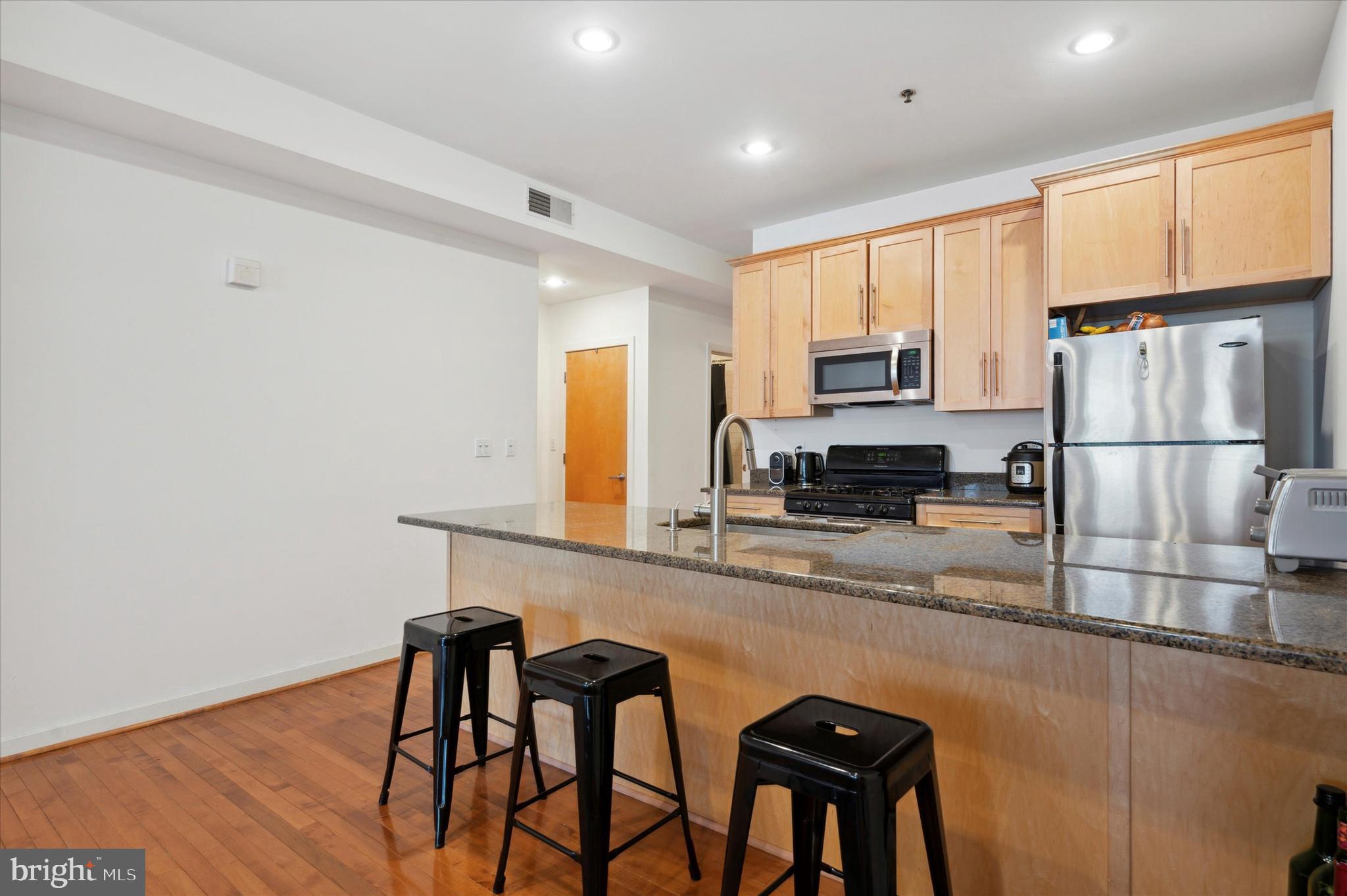 WASHINGTON SQ - Residential