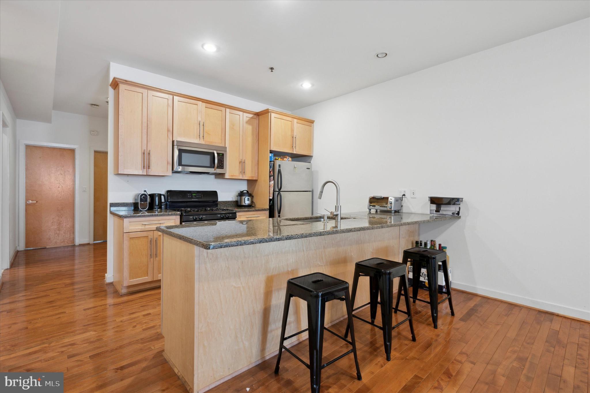 WASHINGTON SQ - Residential