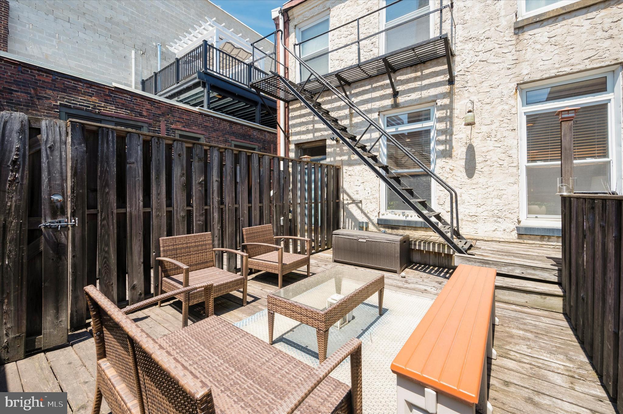 WASHINGTON SQ - Residential